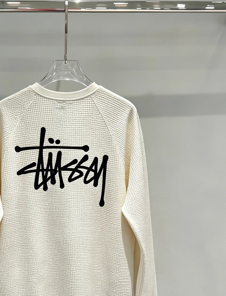 Logo-Embroidered Raglan Waffle-Knit Sweatshirt D19518982 — view 3