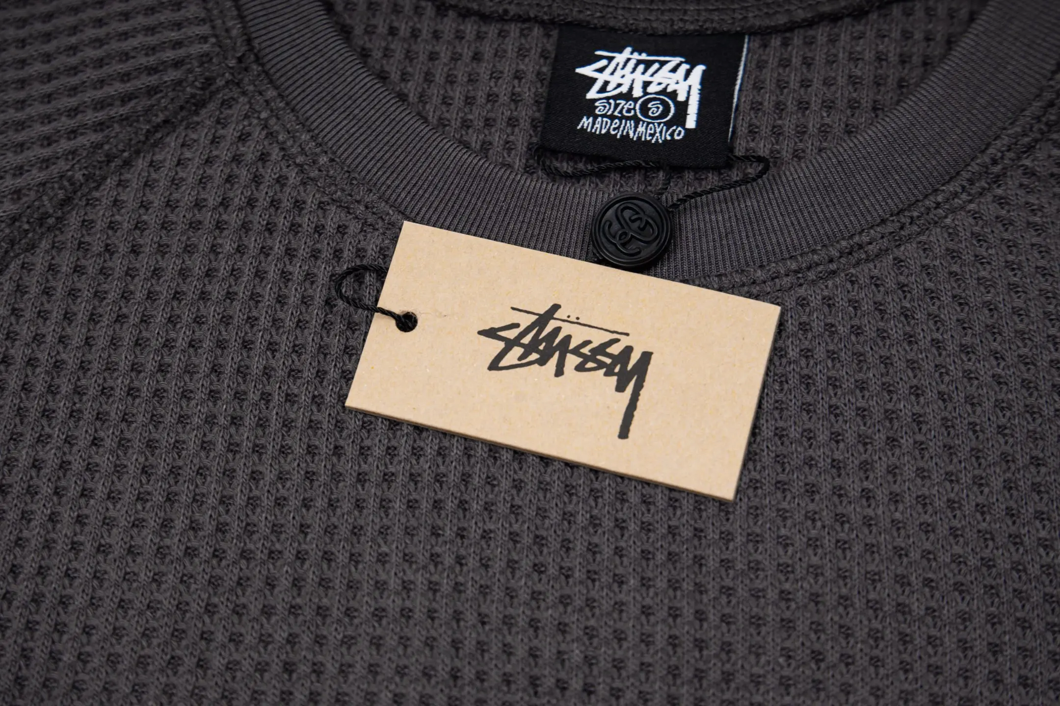 Logo-Embroidered Raglan Waffle-Knit Sweatshirt D19518983 — view 7