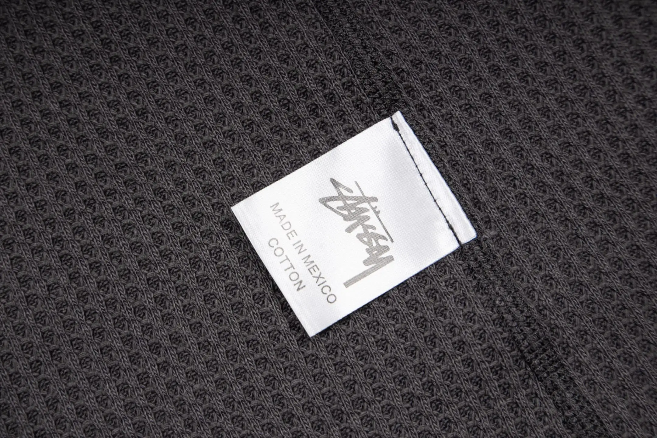 Logo-Embroidered Raglan Waffle-Knit Sweatshirt D19518983 — view 9