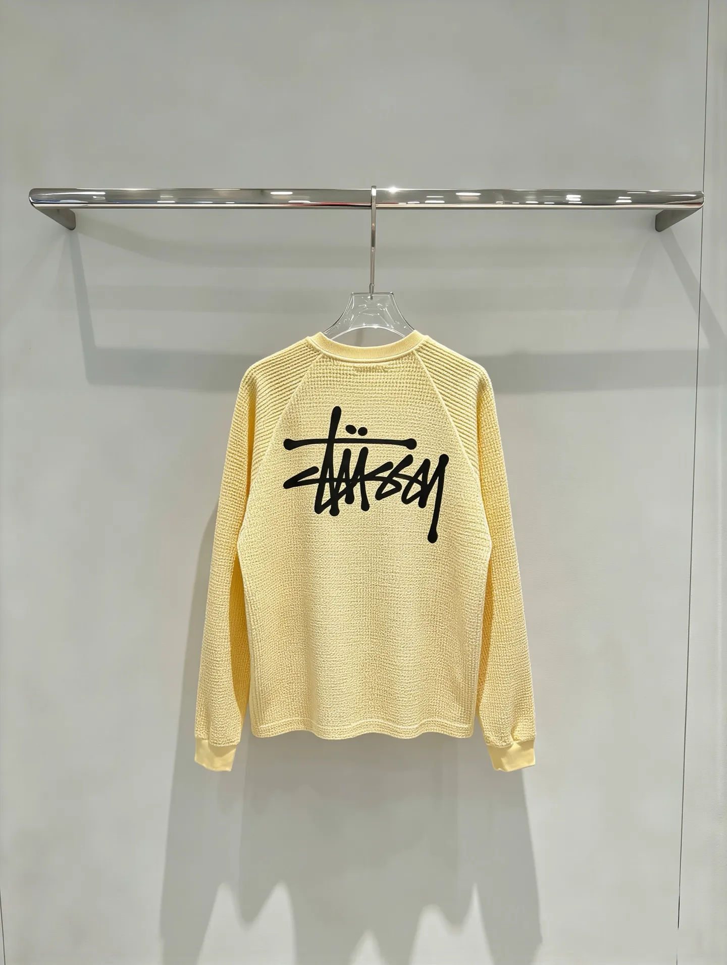 Logo Embroidered Raglan Waffle Knit T-Shirt D19518985 — view 2