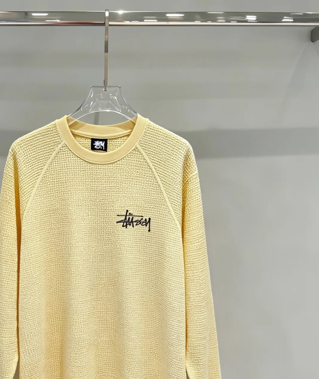 Logo Embroidered Raglan Waffle Knit T-Shirt D19518985 — view 4