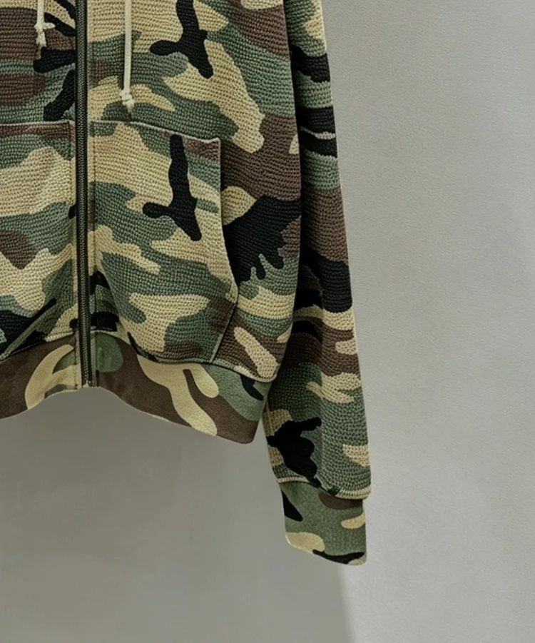 Camo Print Waffle-Knit Zip-Up Hoodie D23018988 — view 6