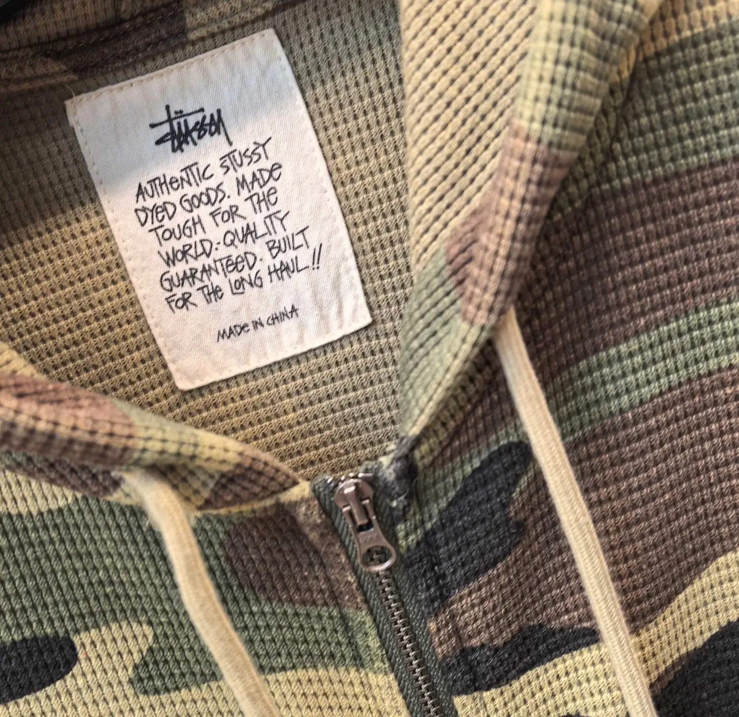 Camo Print Waffle-Knit Zip-Up Hoodie D23018988 — view 7