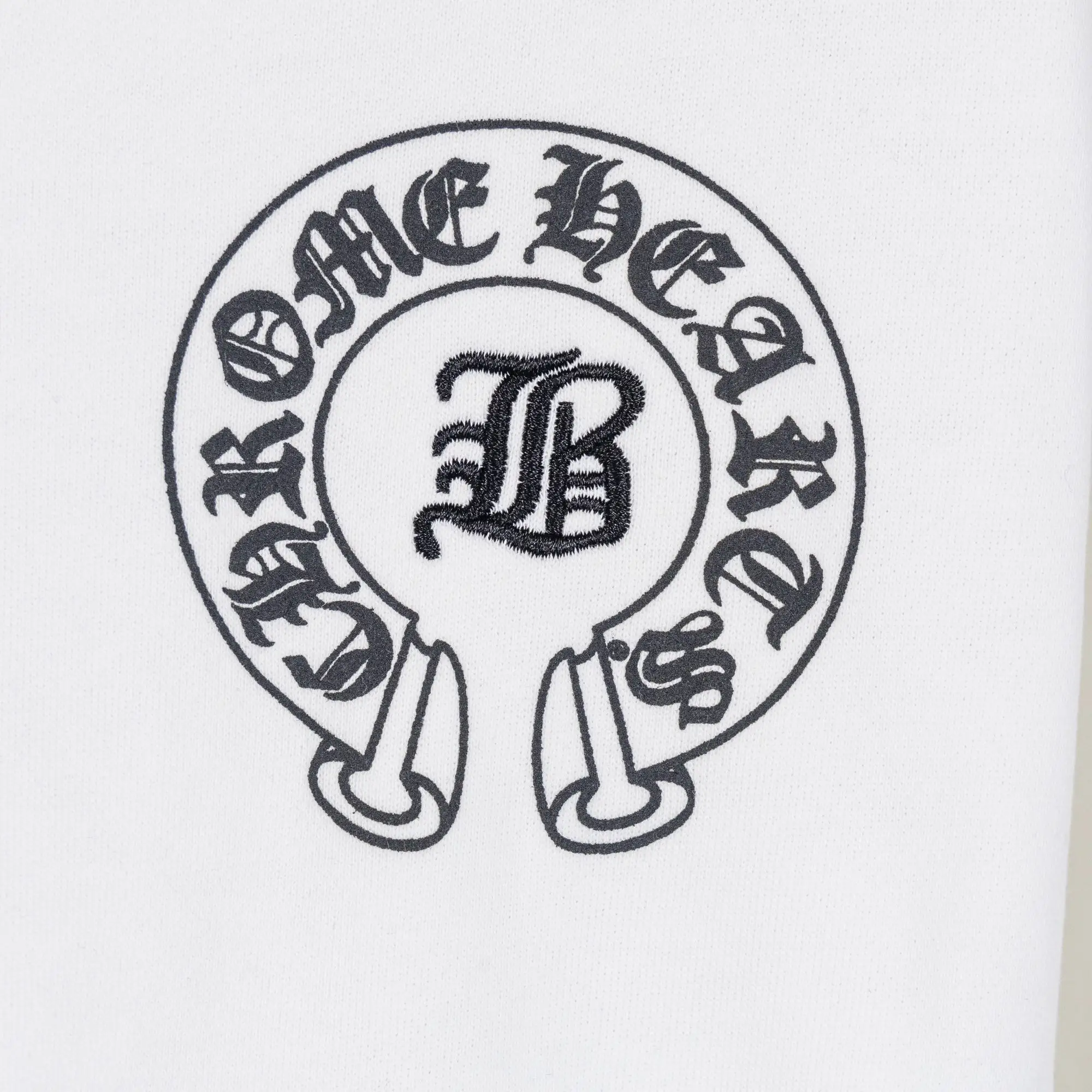Embroidered Logo Zip-Up Hoodie D22519763 — view 17