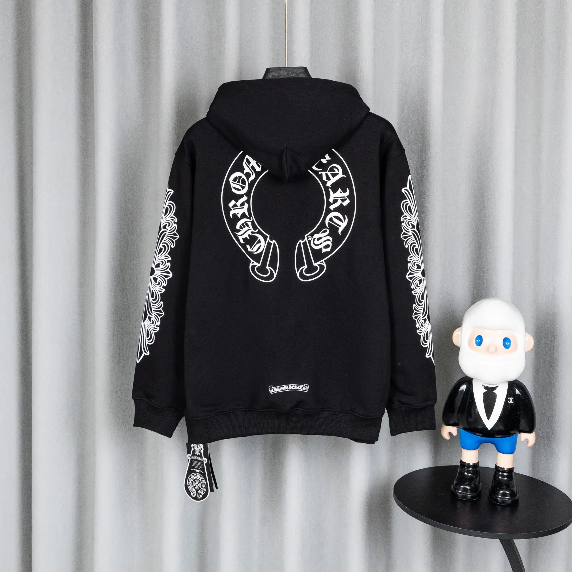Embroidered Logo Zip-Up Hoodie D22519761 — view 2