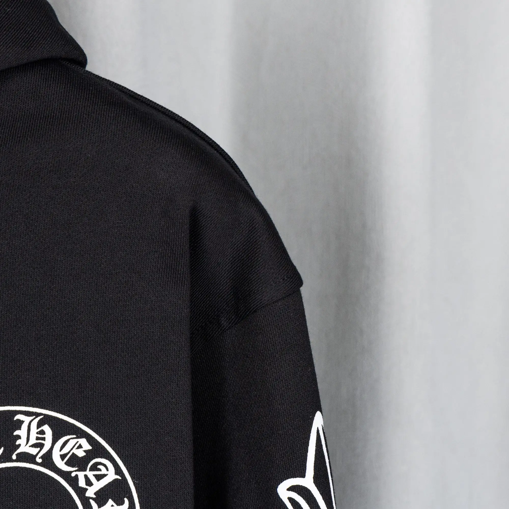 Embroidered Logo Zip-Up Hoodie D22519761 — view 10