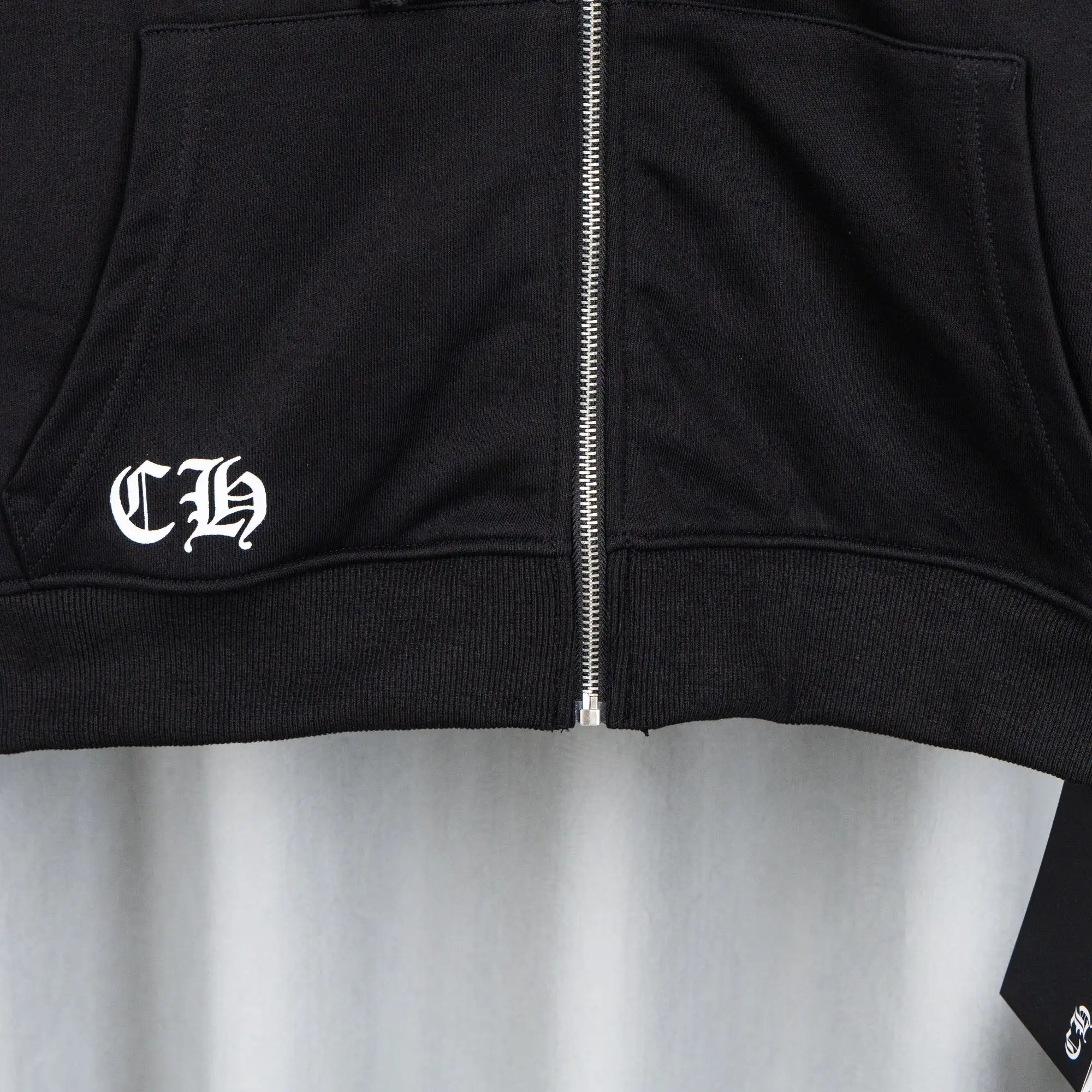 Embroidered Logo Zip-Up Hoodie D22519761 — view 13