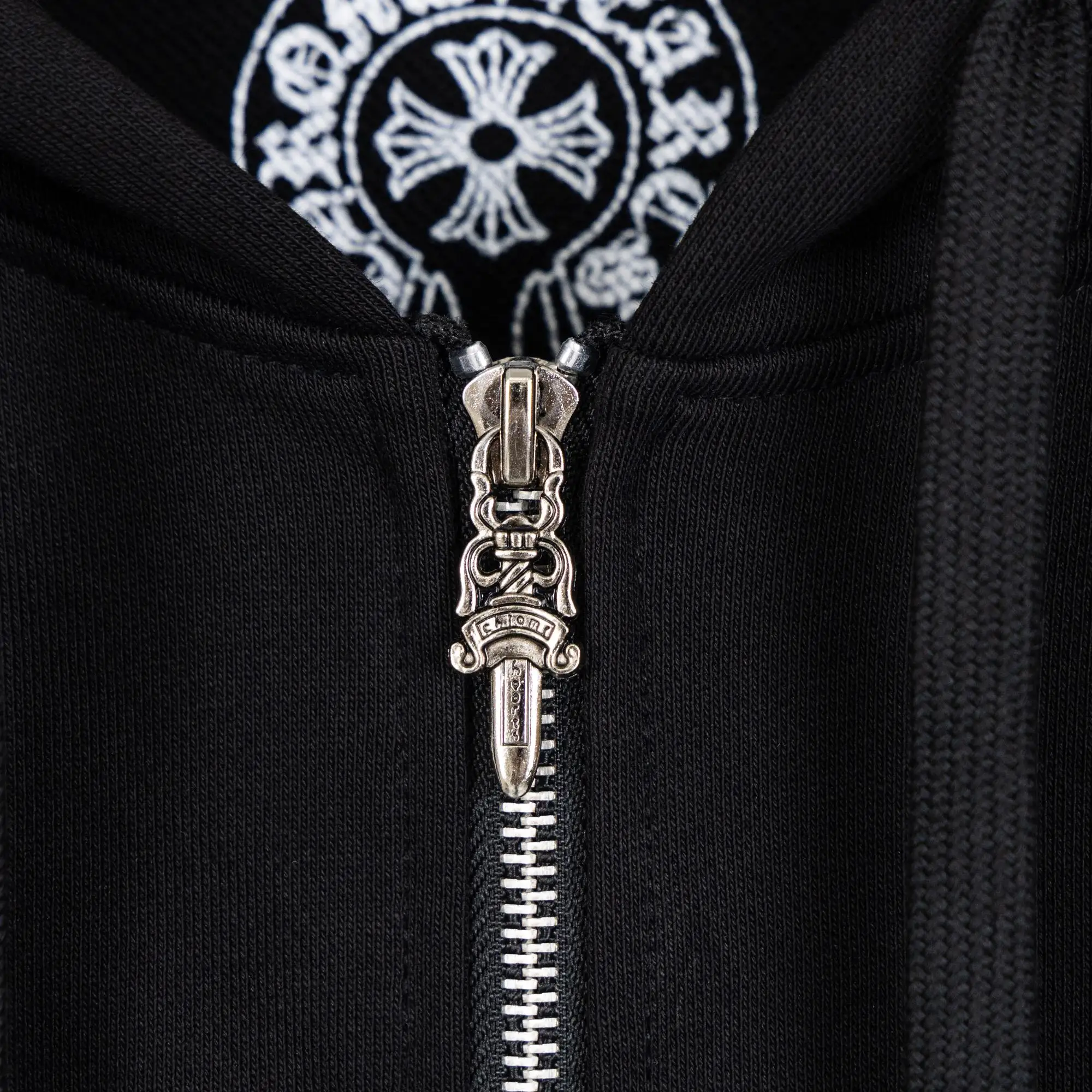 Embroidered Logo Zip-Up Hoodie D22519761 — view 14