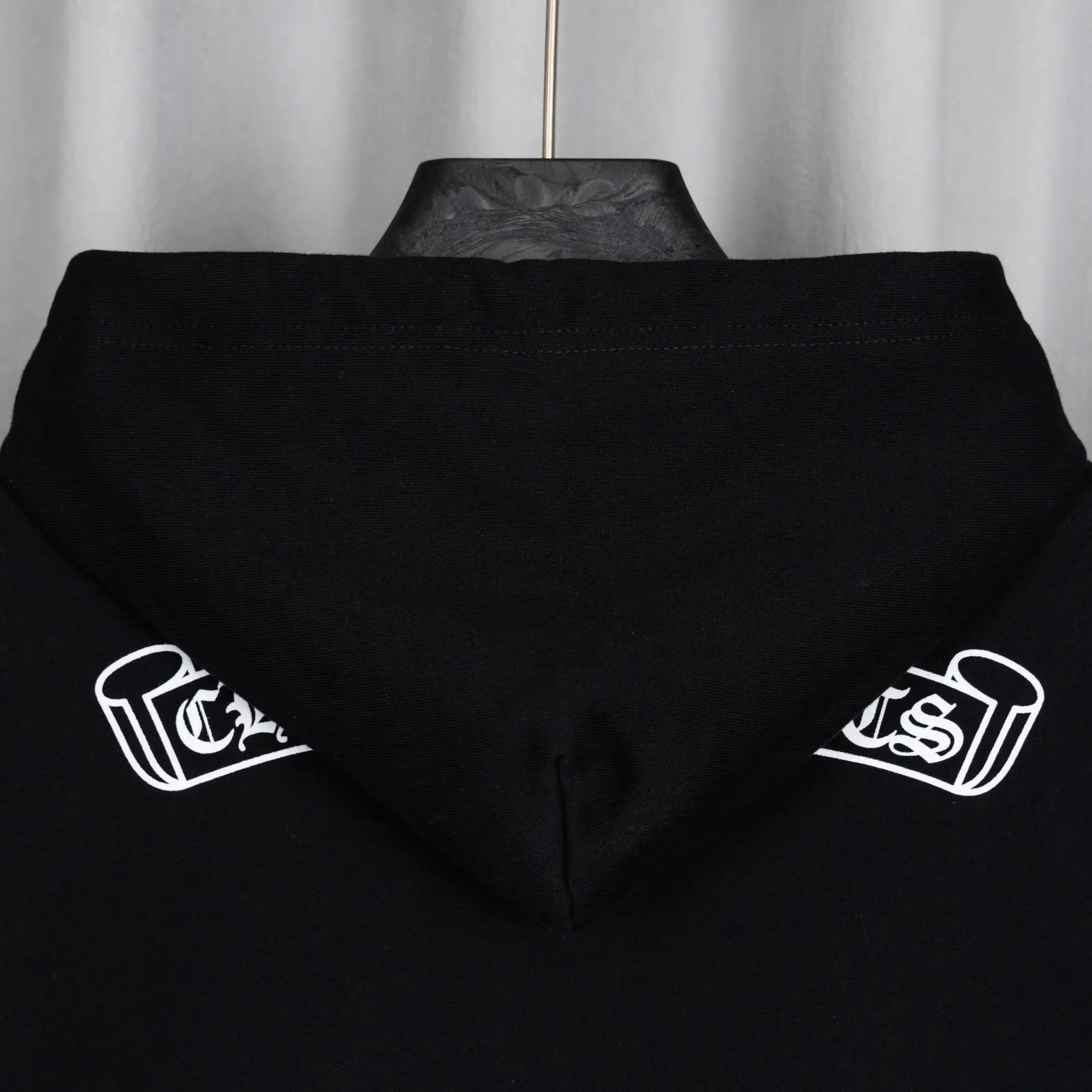 Chrome Hearts Embroidered Zip-Up Hoodie D22519765 — view 14