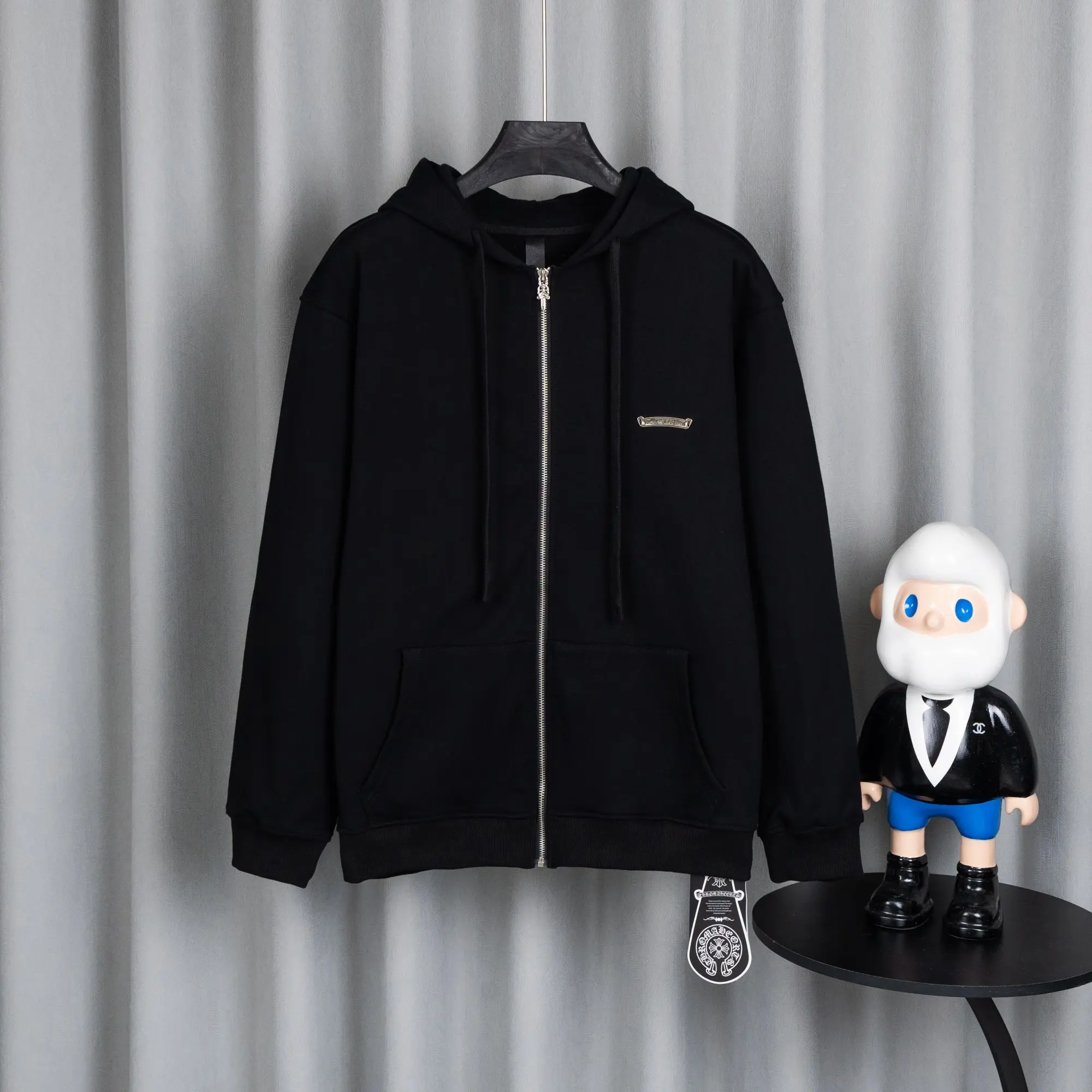 Embroidered Patch Zip-Up Hoodie D23519769