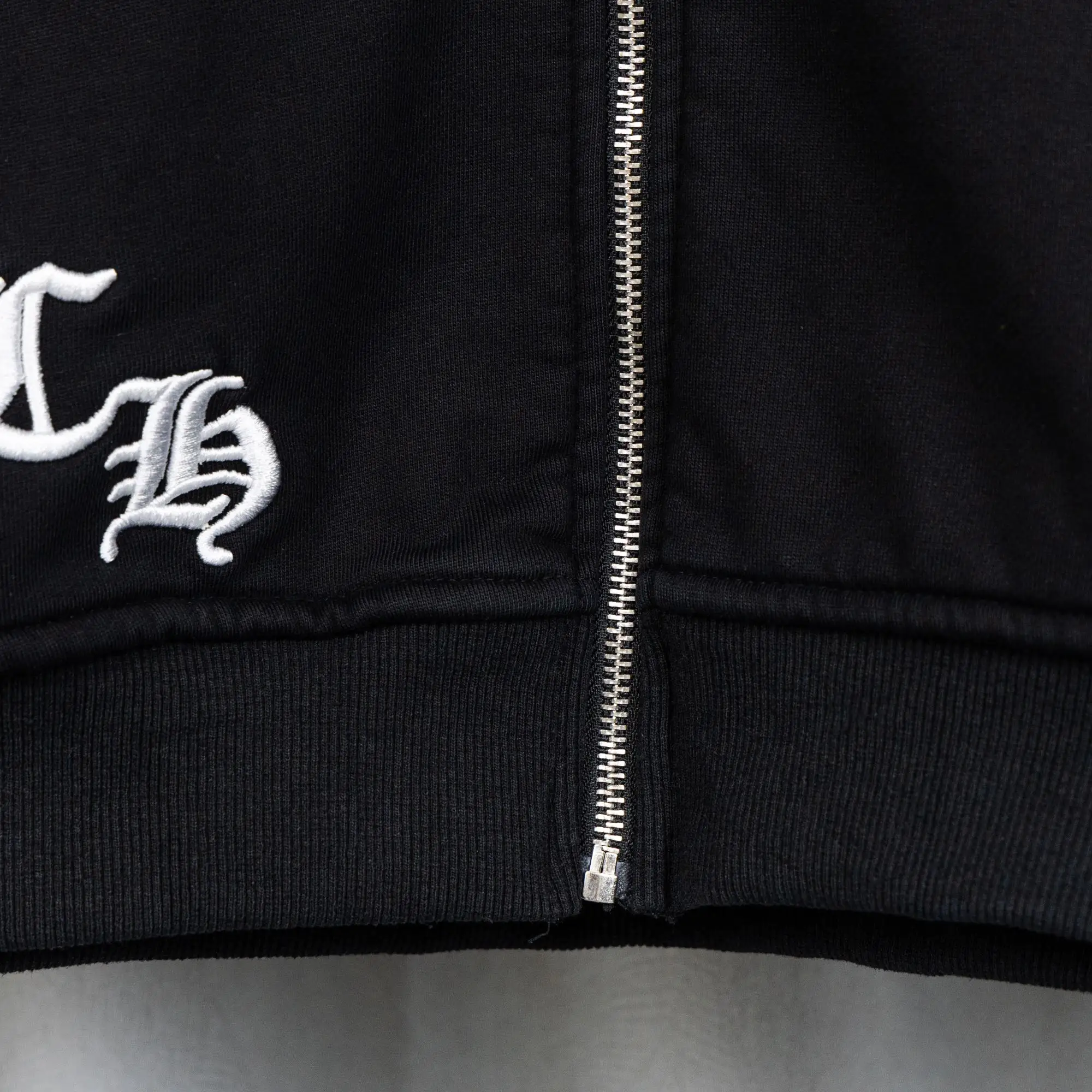 Appliquéd Embroidered Zip-Up Hoodie D23519759 — view 8