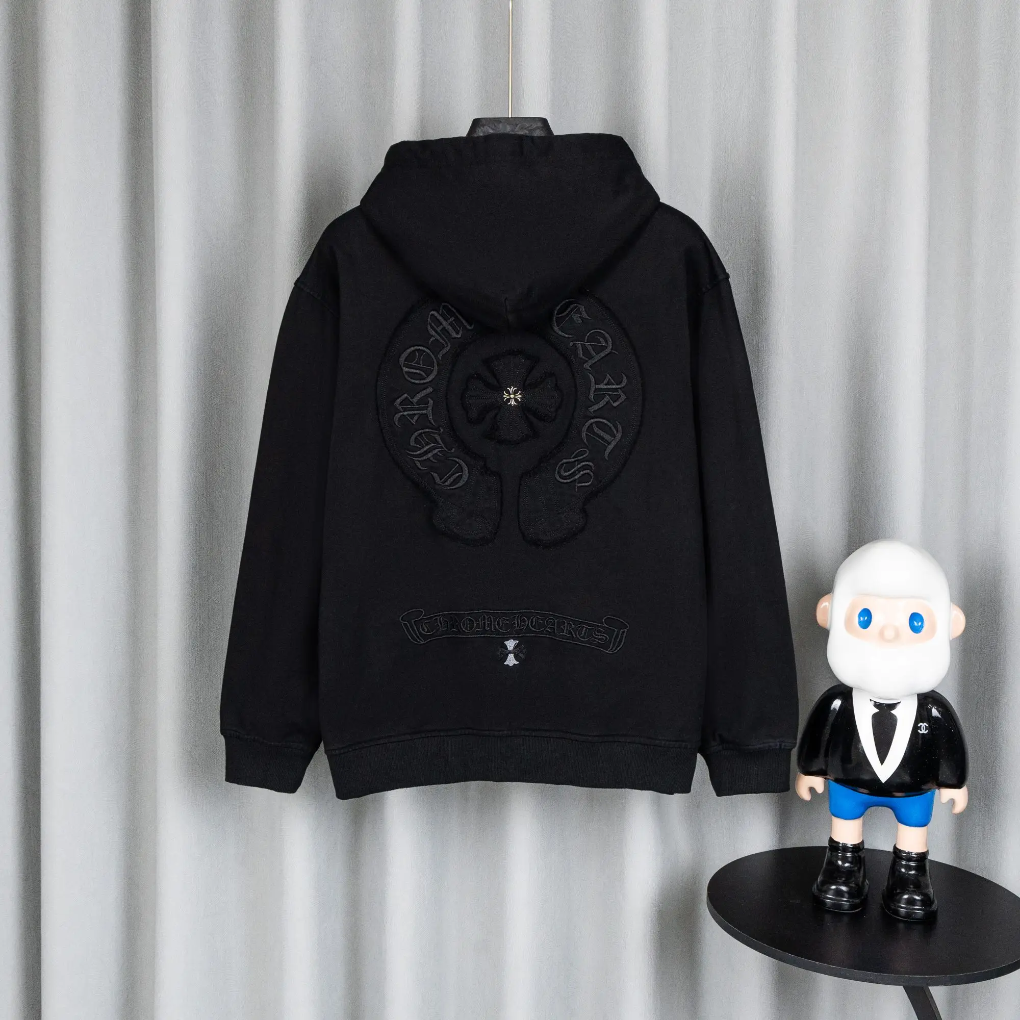 Logo-Appliqué Zip-Up Hoodie D23519760 — view 2
