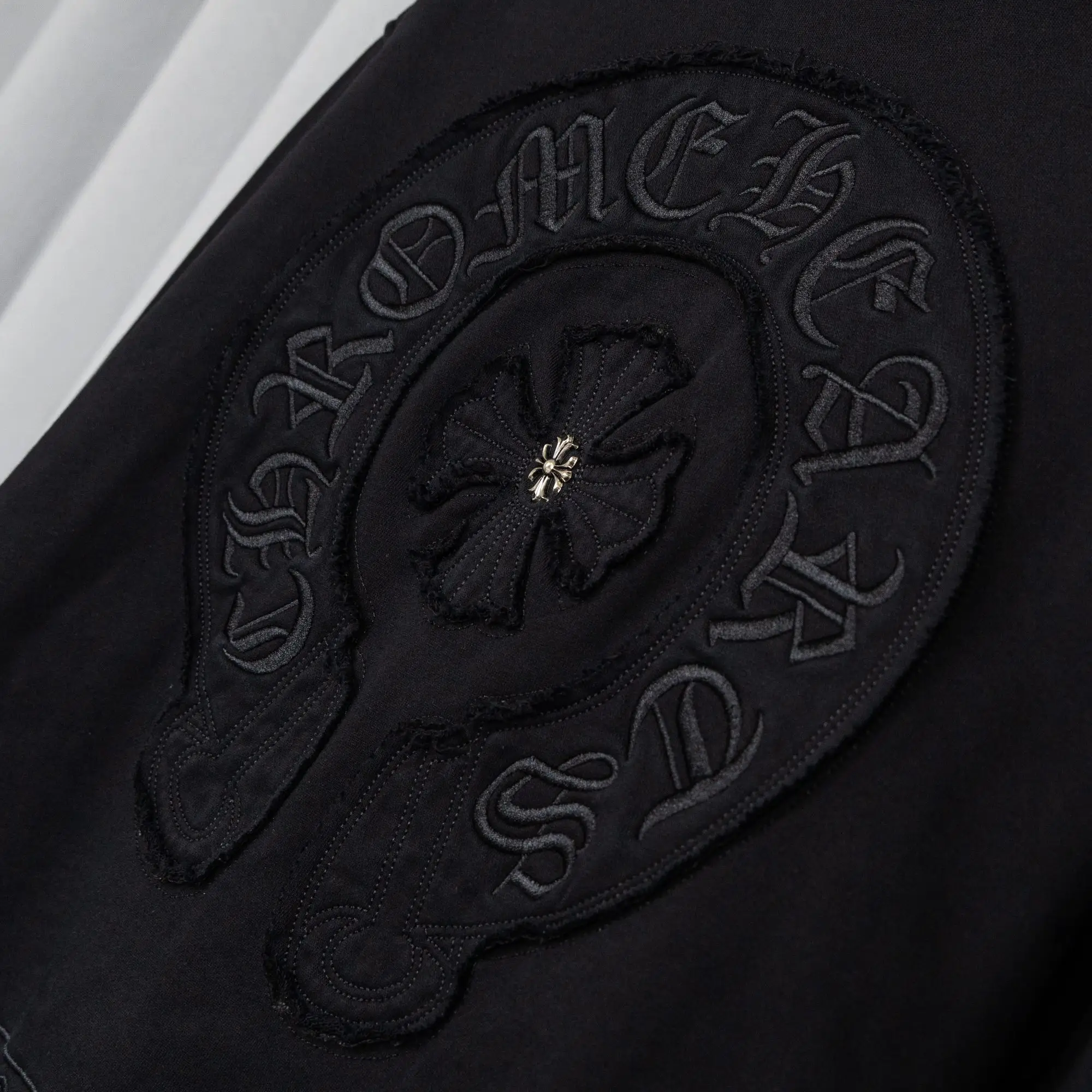 Logo-Appliqué Zip-Up Hoodie D23519760 — view 4