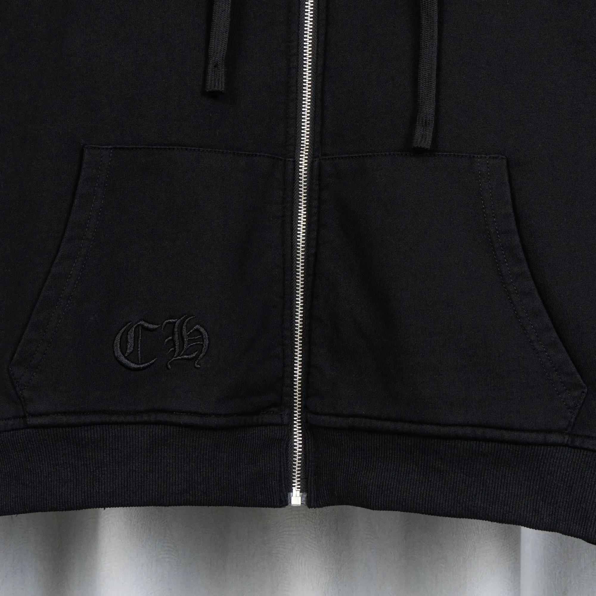 Logo-Appliqué Zip-Up Hoodie D23519760 — view 16
