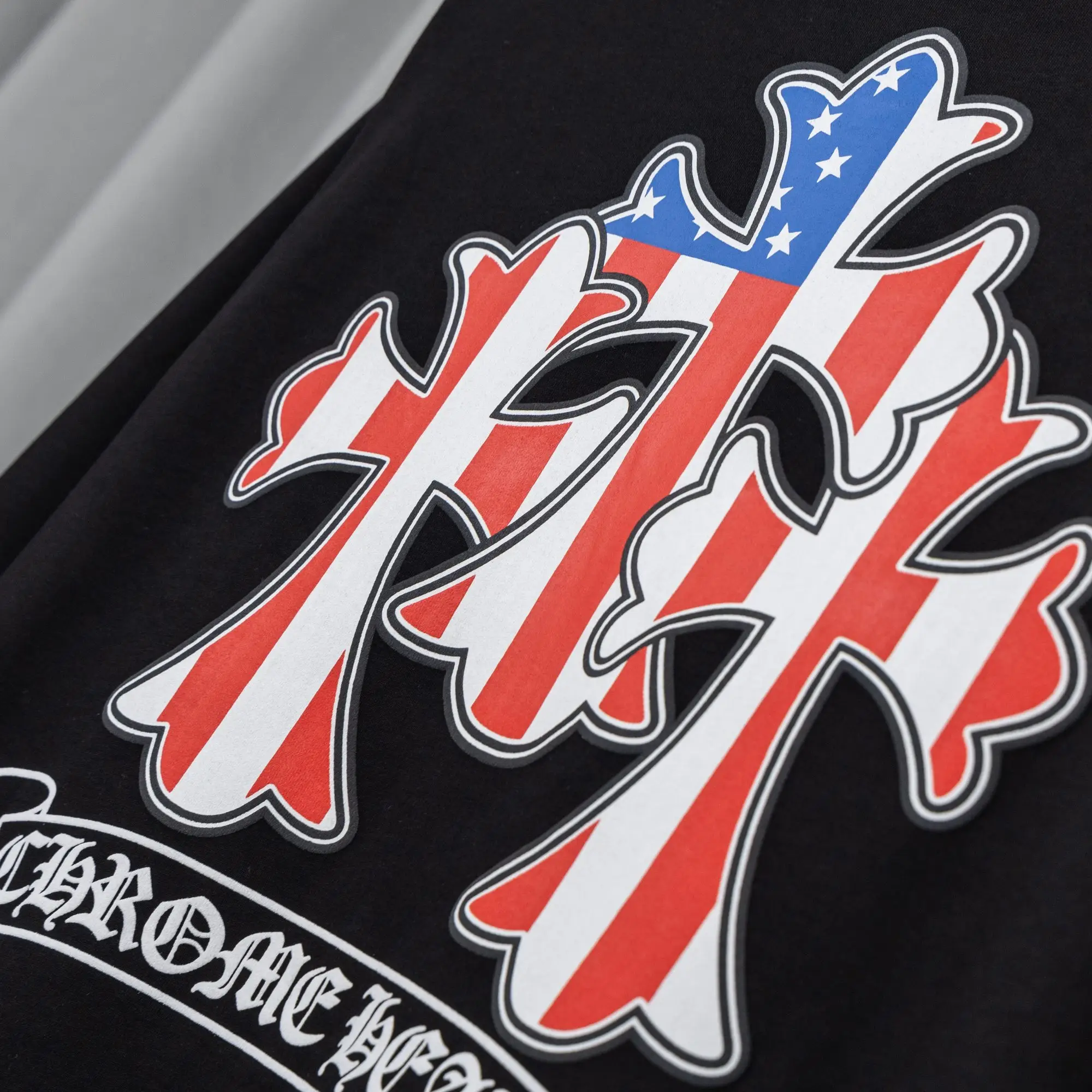 Logo-Print Cotton-Jersey Long-Sleeve T-Shirt D16019732 — view 4