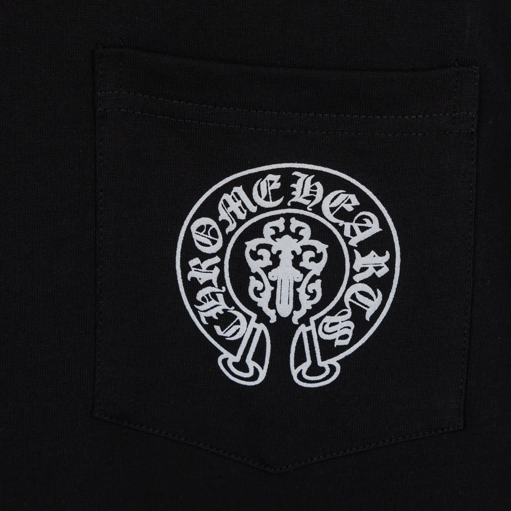 Logo-Print Cotton-Jersey Long-Sleeve T-Shirt D16019732 — view 7
