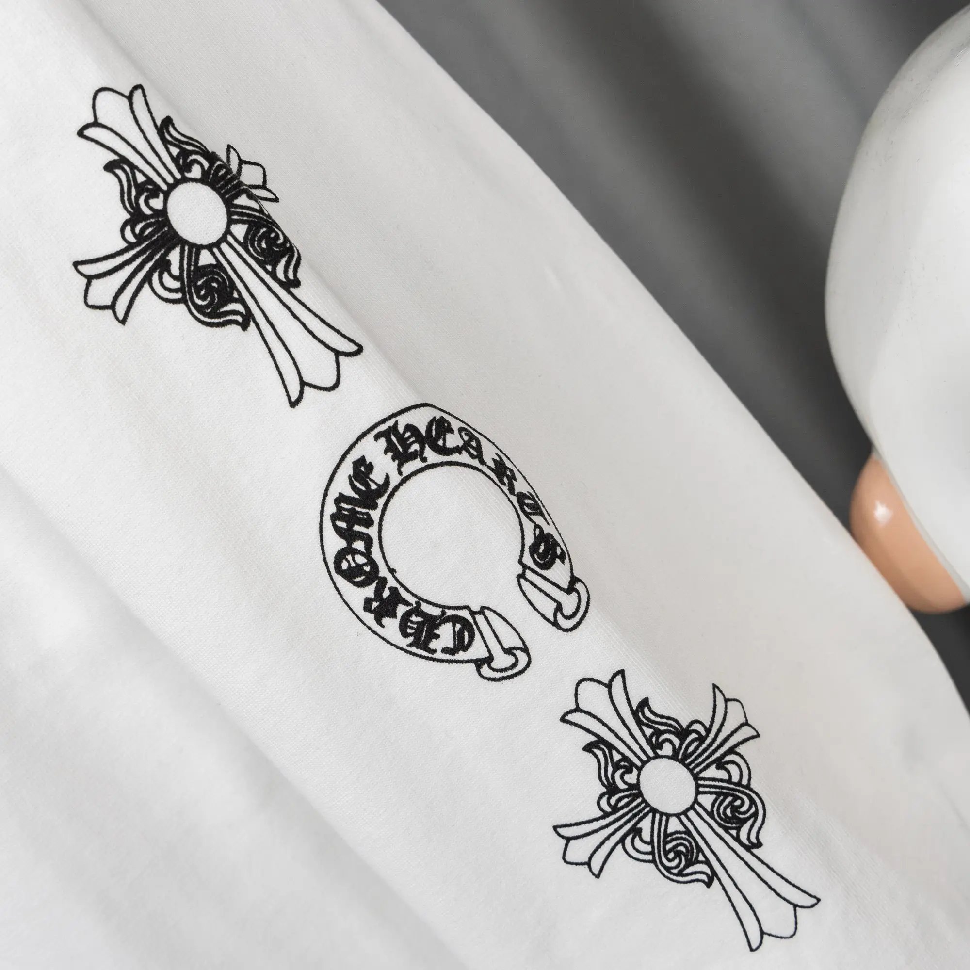 Logo Print Cotton Long-Sleeve T-Shirt D16019754 — view 10