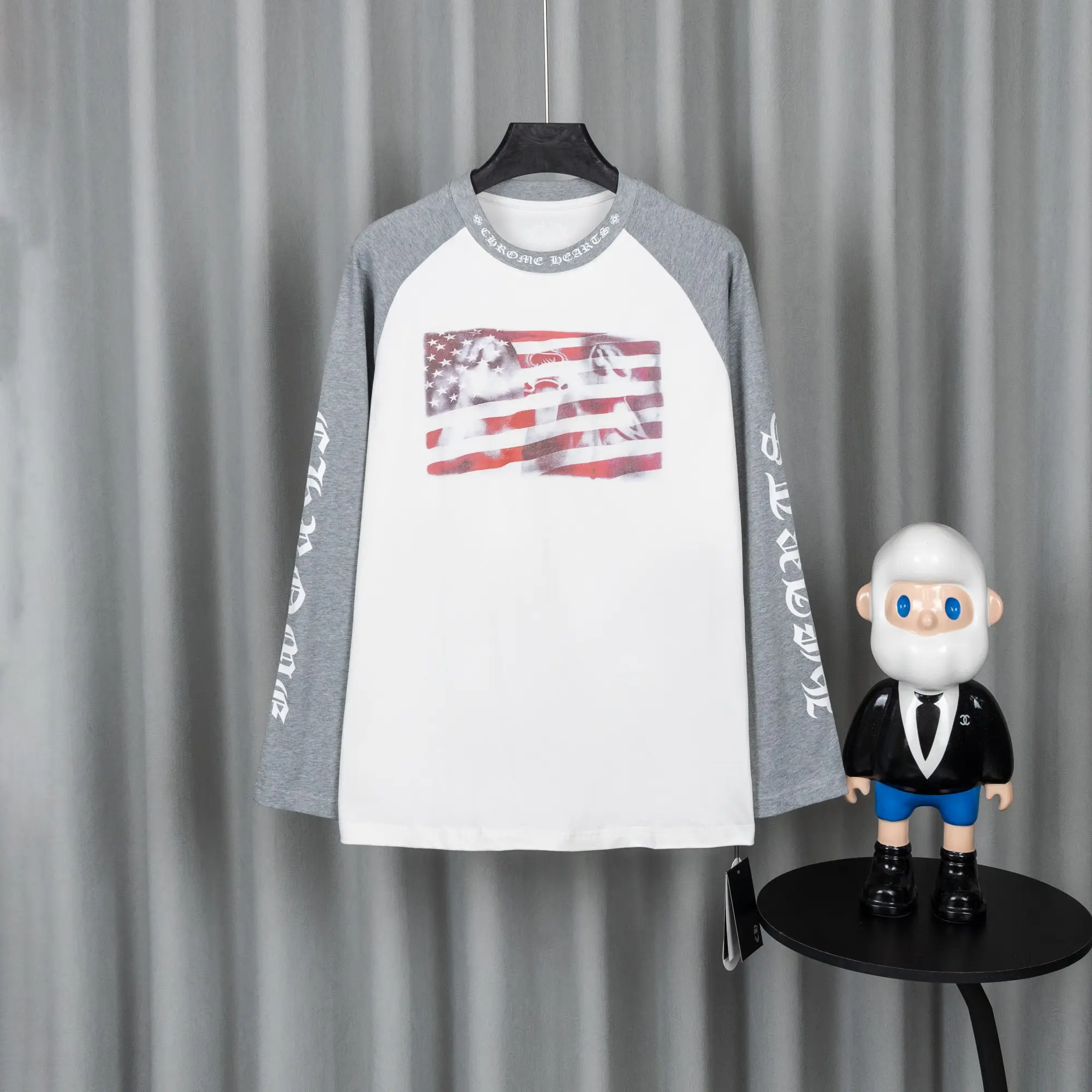 Logo-Print Raglan Long-Sleeve T-Shirt D16019735