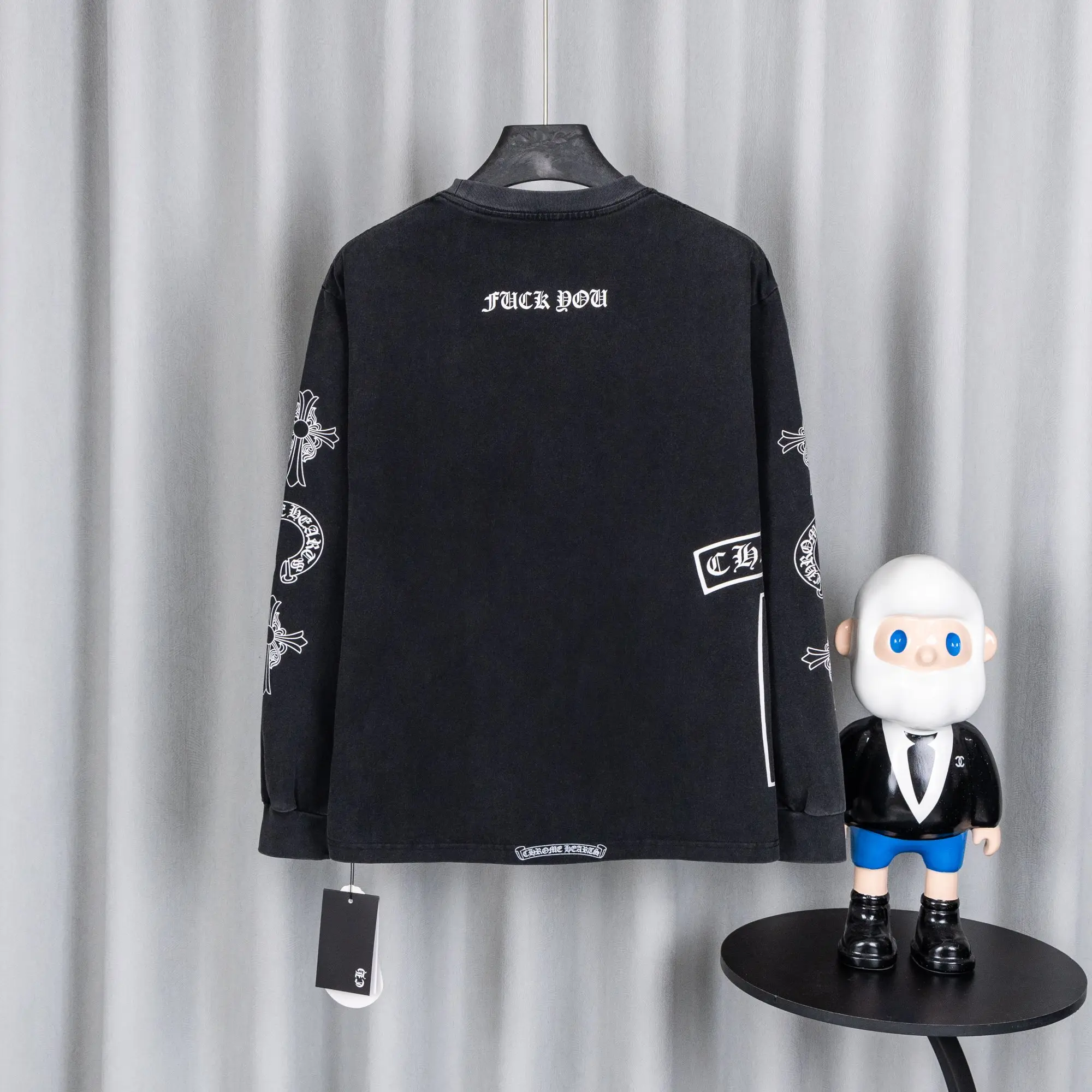 Graphic Print Long-Sleeve Cotton T-Shirt D17019731 — view 2