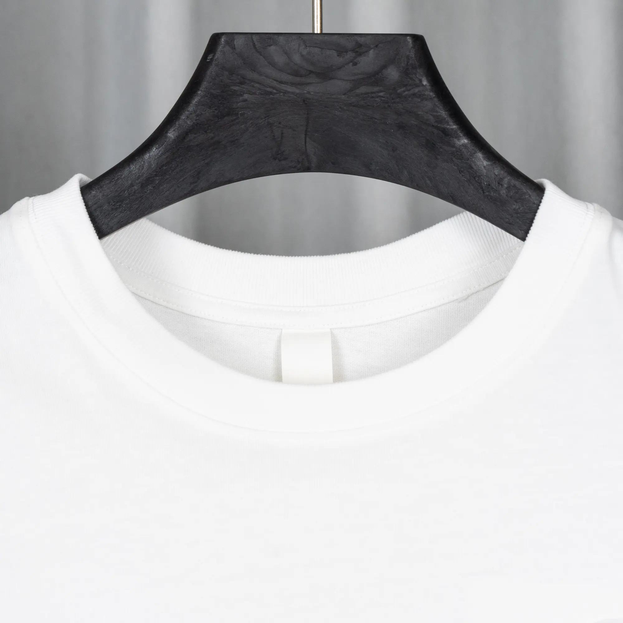 Logo-Embroidered Cotton Long-Sleeve T-Shirt D17019733 — view 5