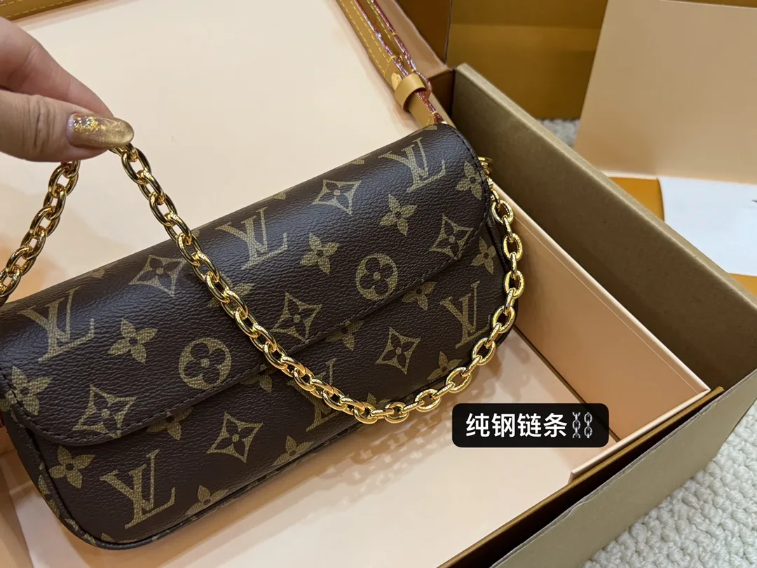 Monogram Canvas Ivy WOC Shoulder Bag D44017790 — view 2