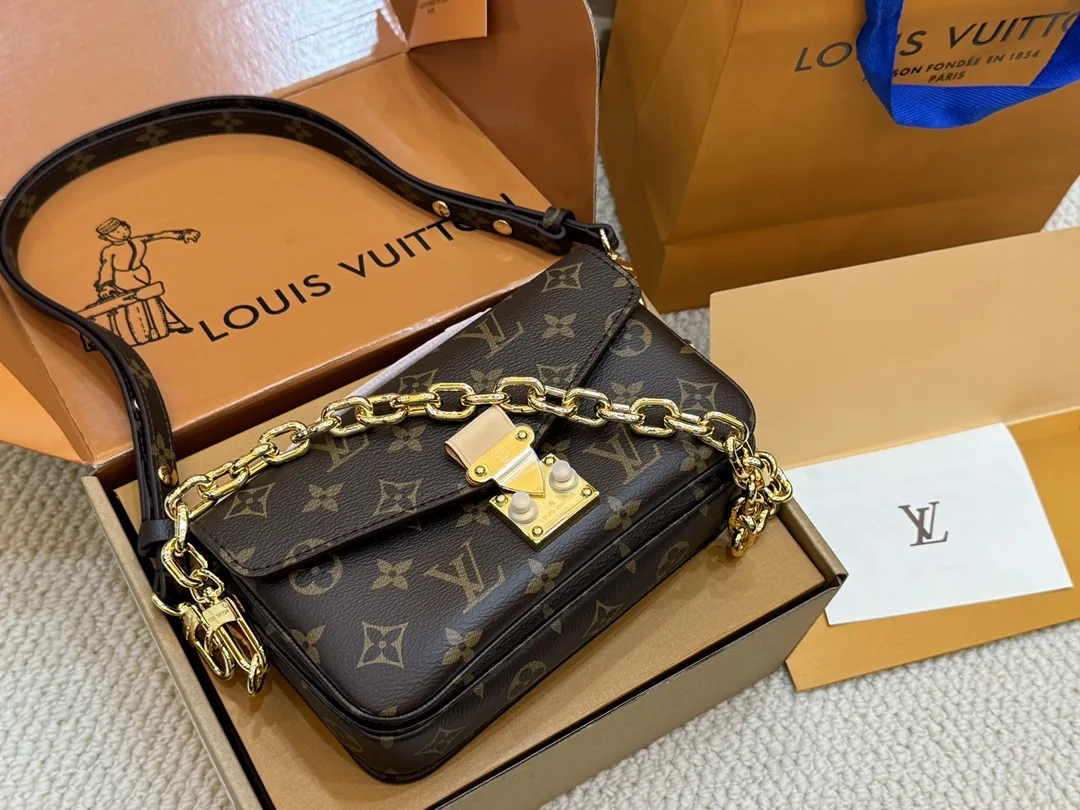Monogram East West Pochette Metis Bag D50017796 — view 2