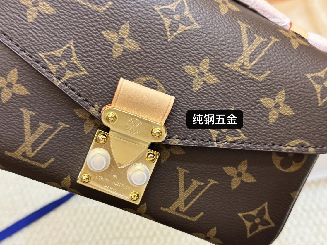 Monogram East West Pochette Metis Bag D50017796 — view 3
