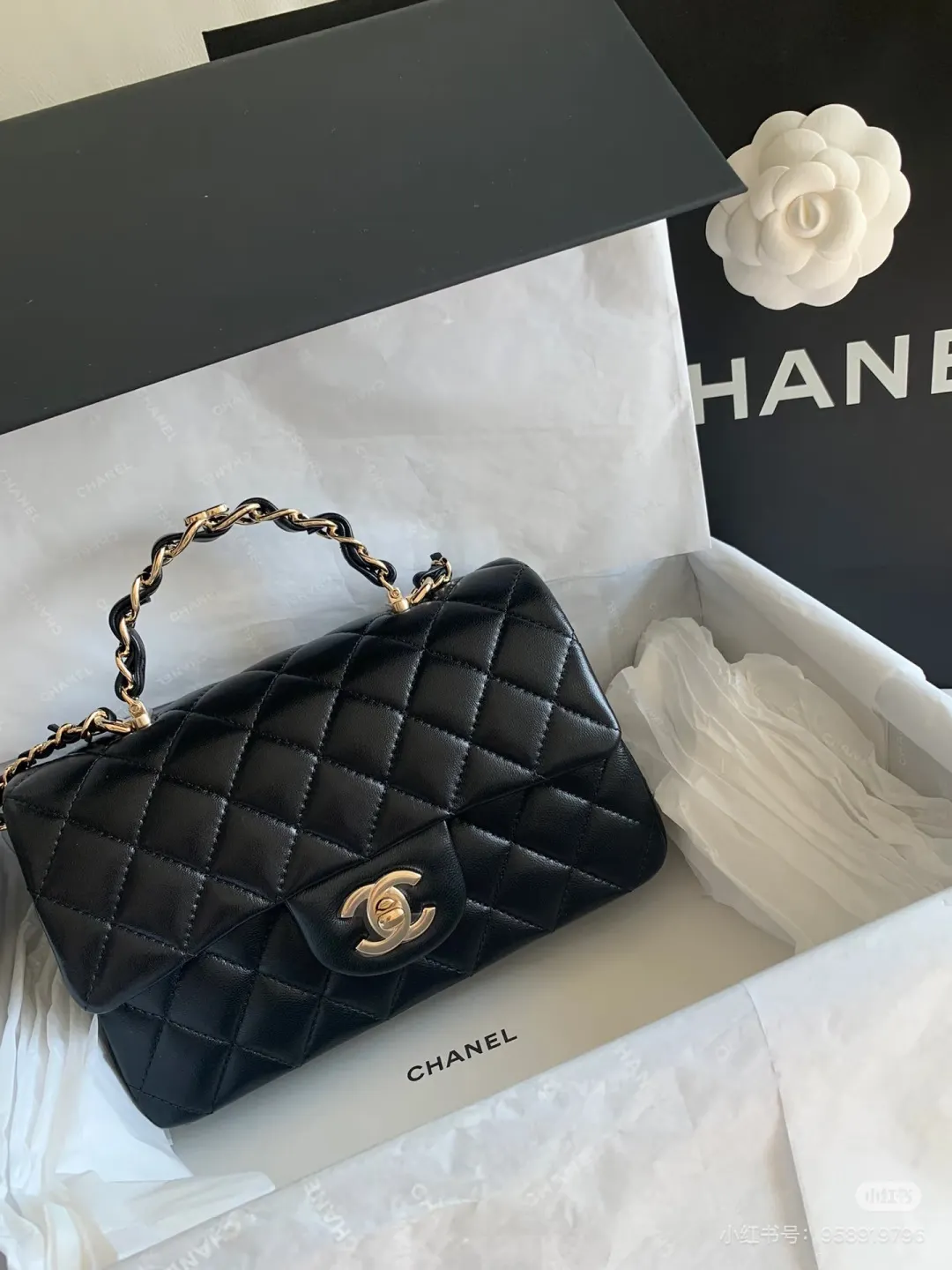 Classic Flap Top-Handle Bag D30018036 — view 3