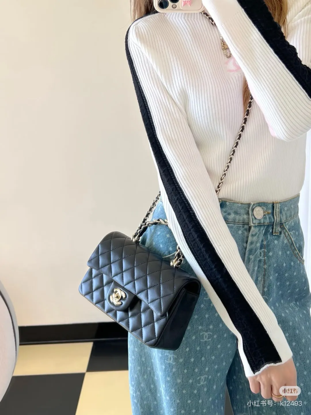 Classic Flap Top-Handle Bag D30018036 — view 6
