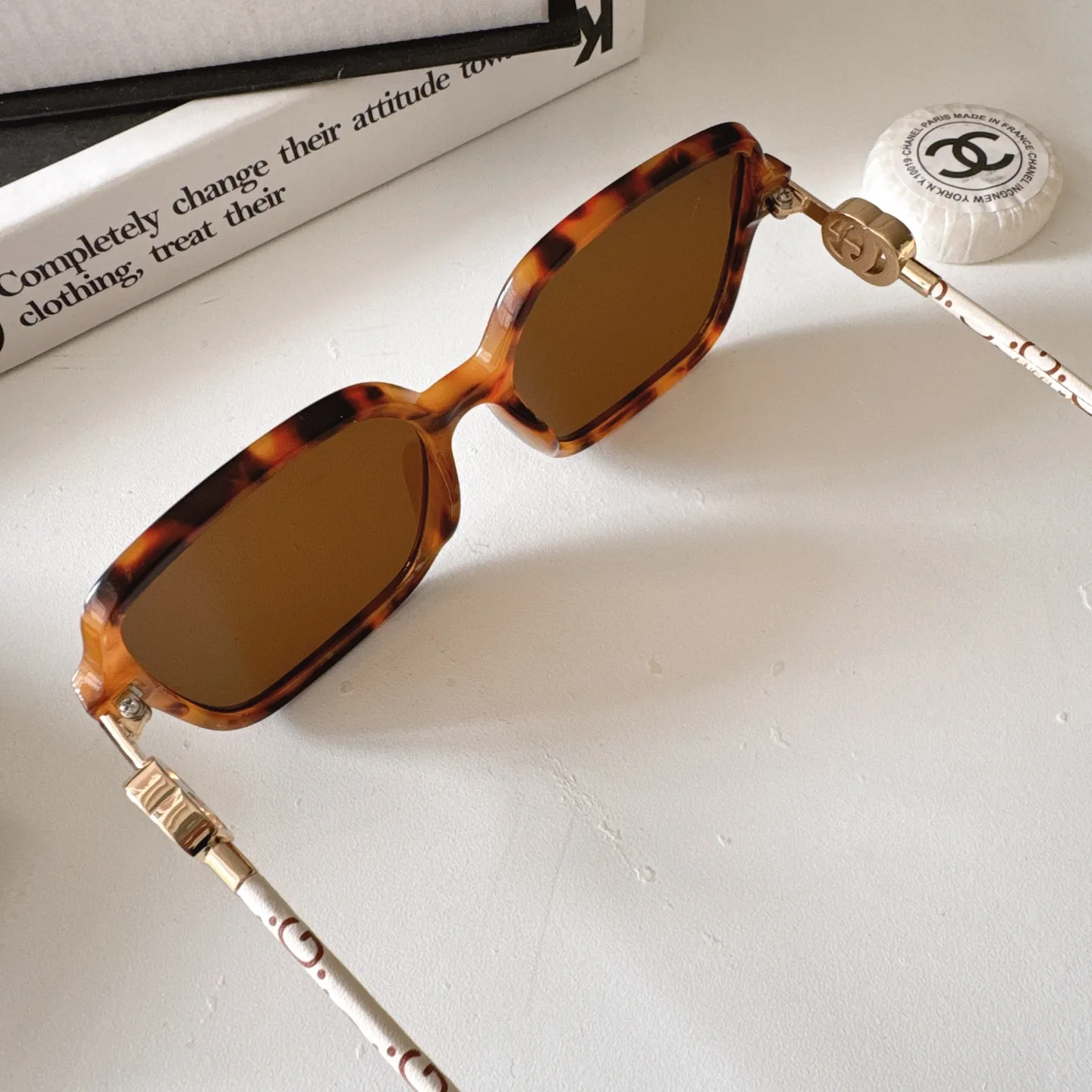 Gucci Leather-Trim Square-Frame Sunglasses D20018530 — view 2