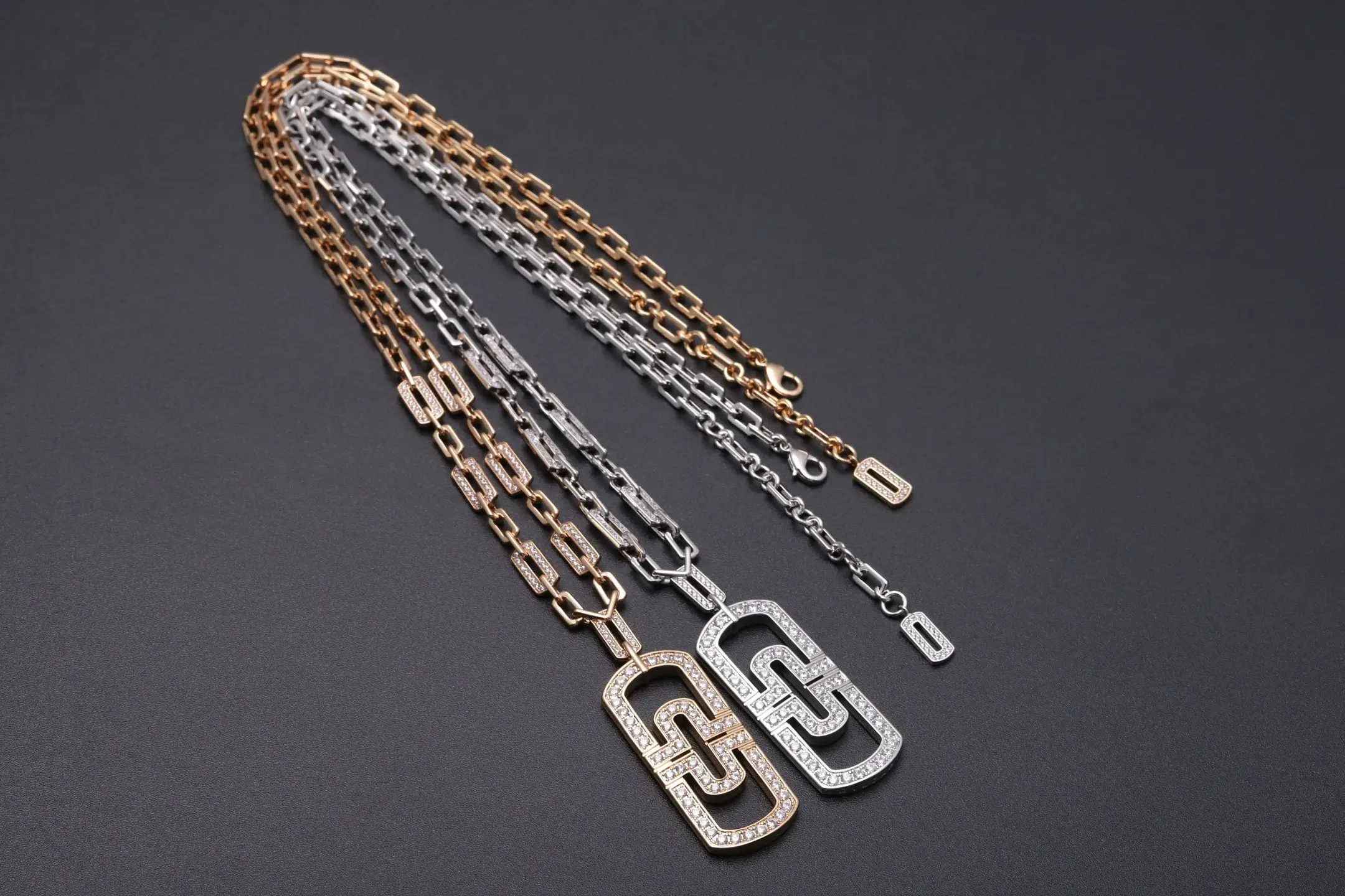 Parentesi Diamond Pendant Necklace (Gold-Plated Brass) D26017147 — view 7