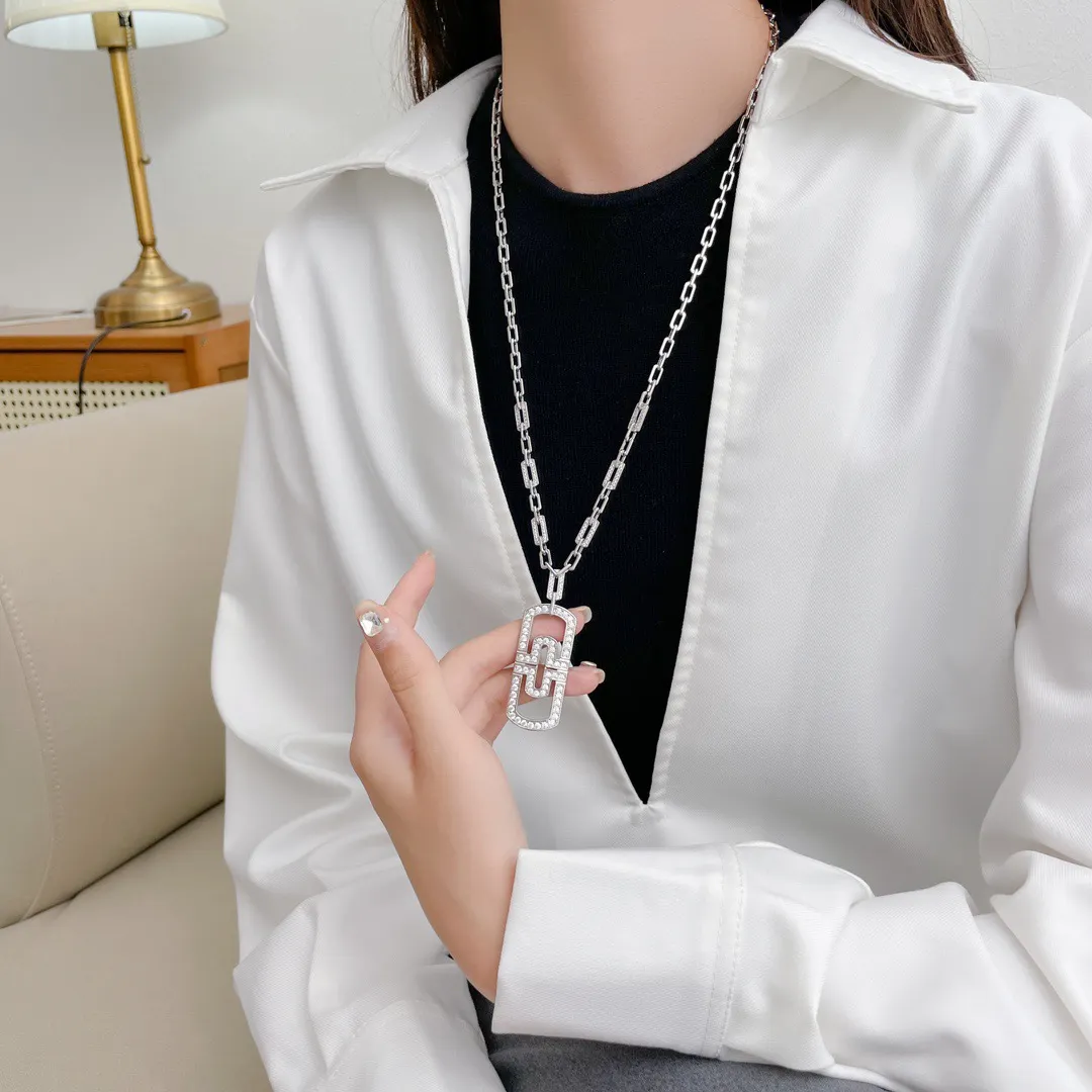 Parentesi Diamond Pendant Necklace (Gold-Plated Brass) D26017147 — view 11
