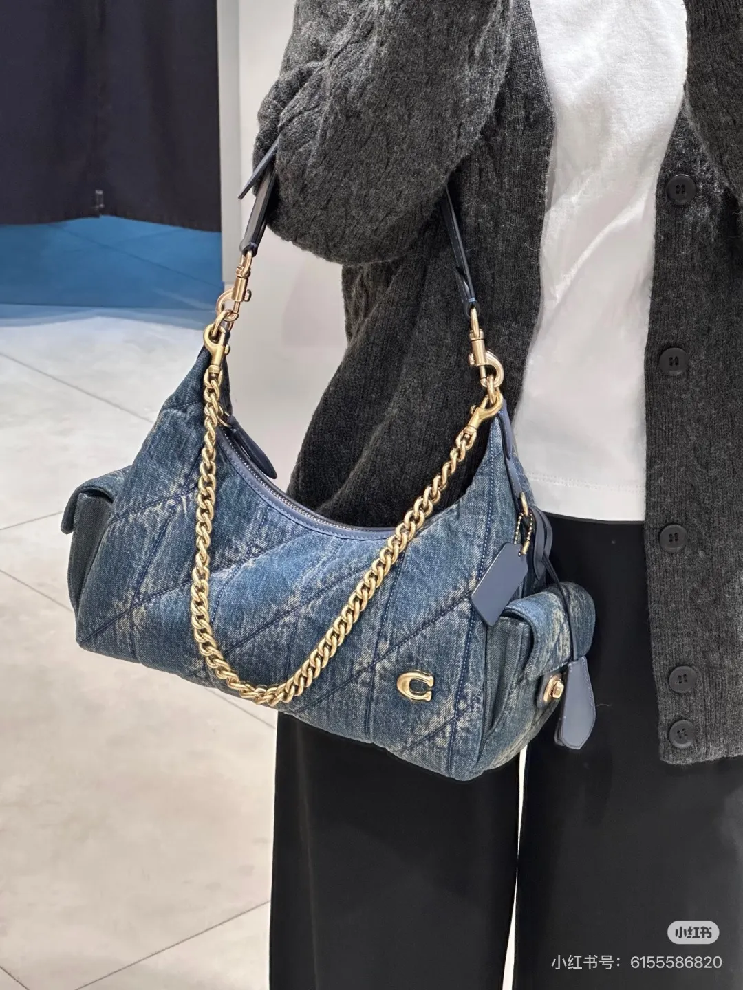 Juliet 30 Denim Shoulder Bag D36018196 — view 6