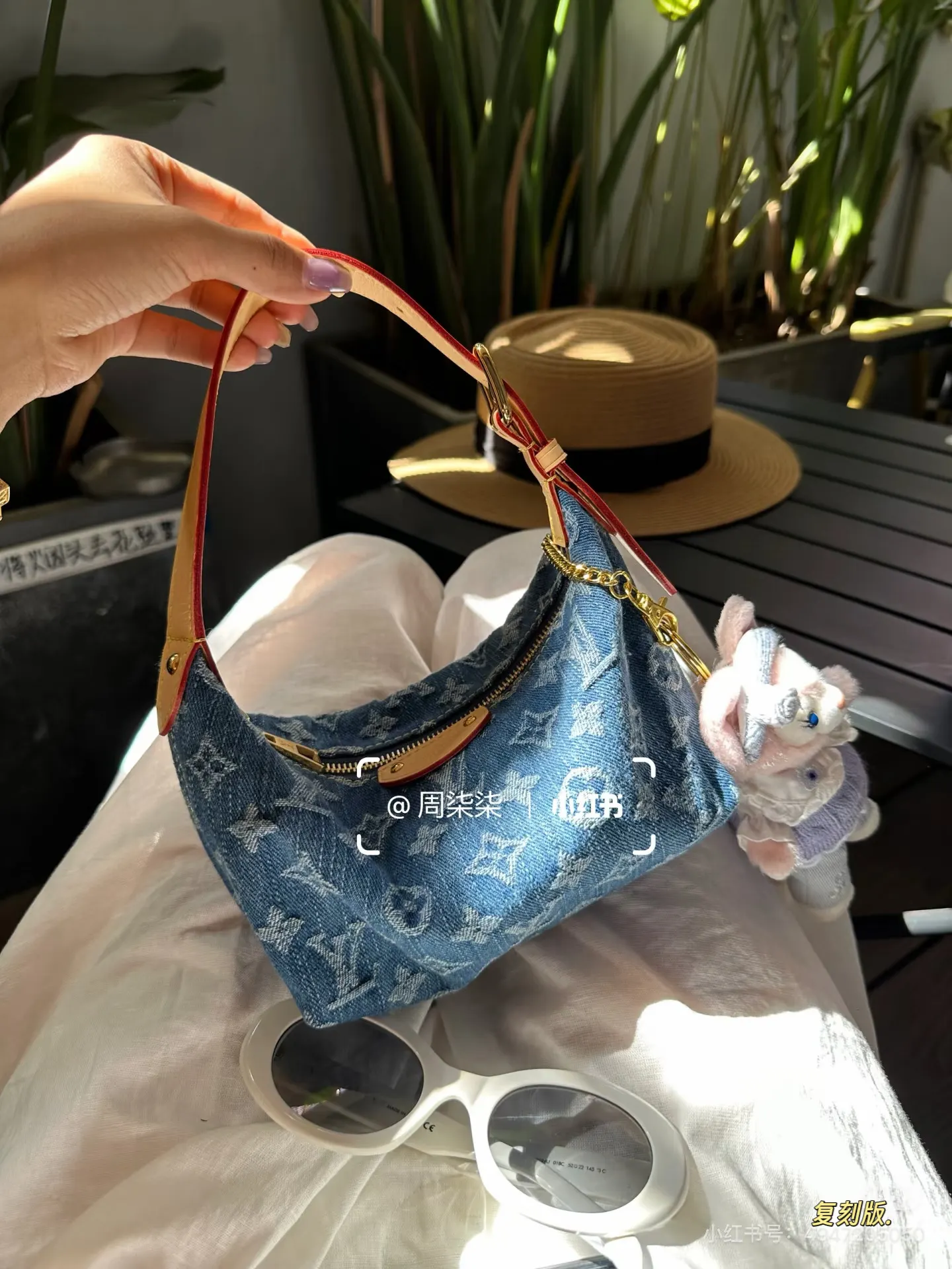 Denim Monogram Lunchbox Bag D28518425 — view 4