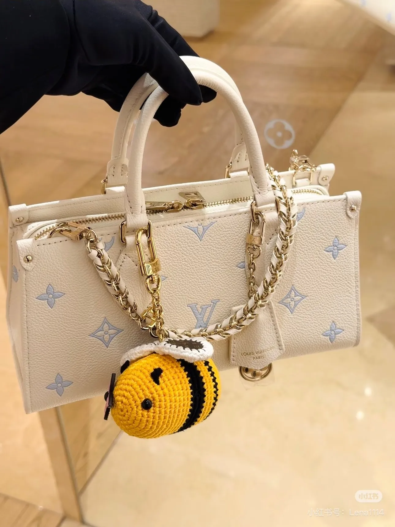 Monogram Empreinte Top-Handle Bag D32018245 — view 2