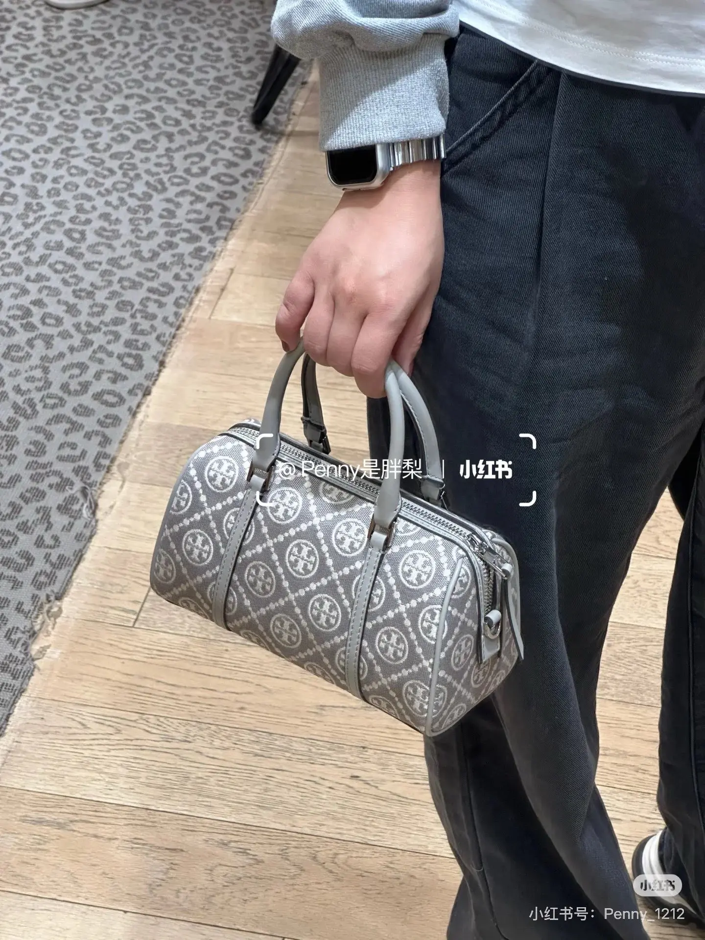 Tory Burch Monogram Boston Bag D28518298 — view 2