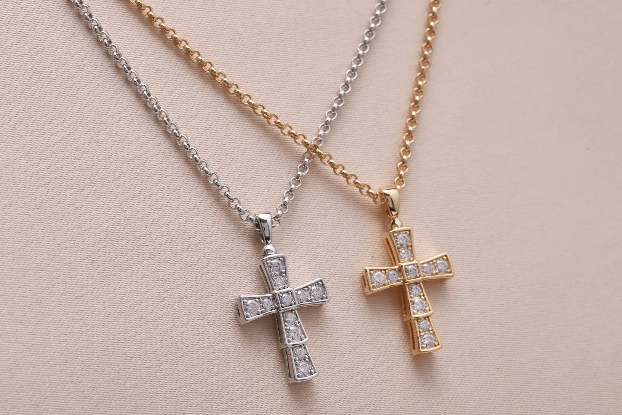 Croce Crystal Cross Pendant Necklace (Gold-Plated Brass) D15017154 — view 3