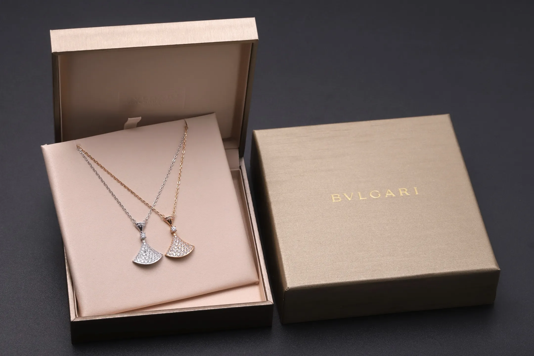 Divas' Dream Pavé Diamond Pendant Necklace (Sterling Silver) D23517161 — view 2
