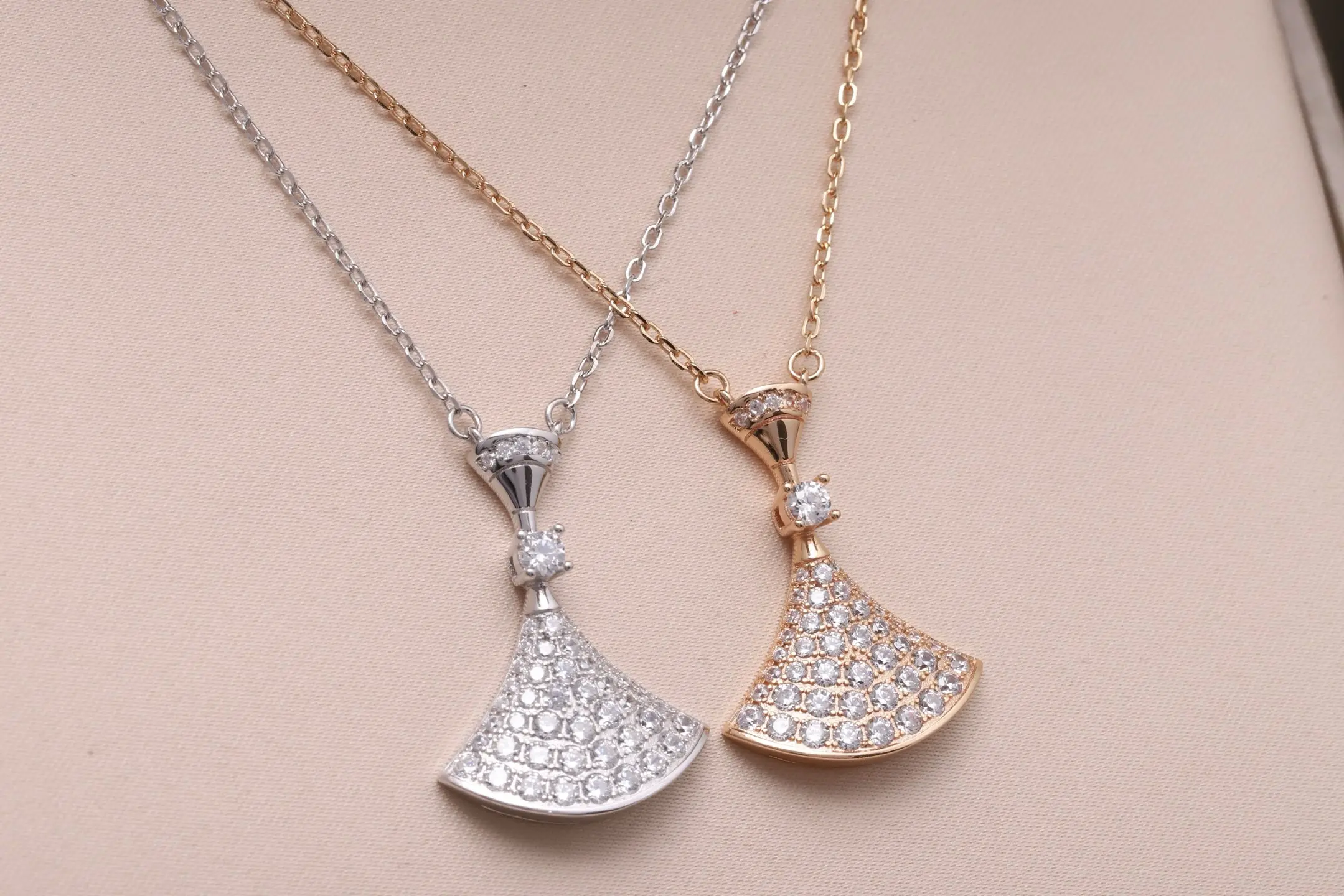 Divas' Dream Pavé Diamond Pendant Necklace (Sterling Silver) D23517161 — view 3