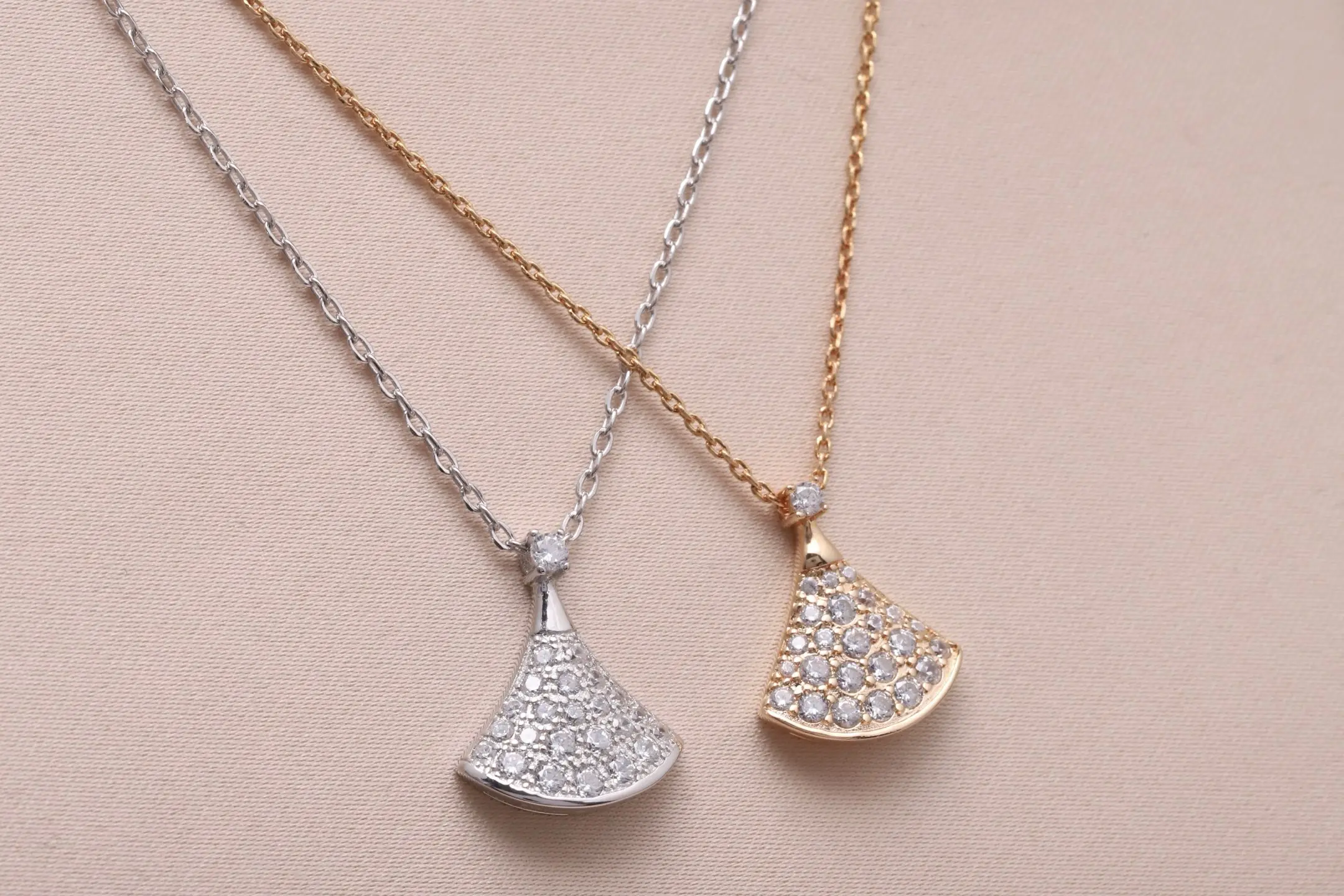 Divas' Dream Pave Diamond Pendant Necklace (Sterling Silver) D17017167 — view 3