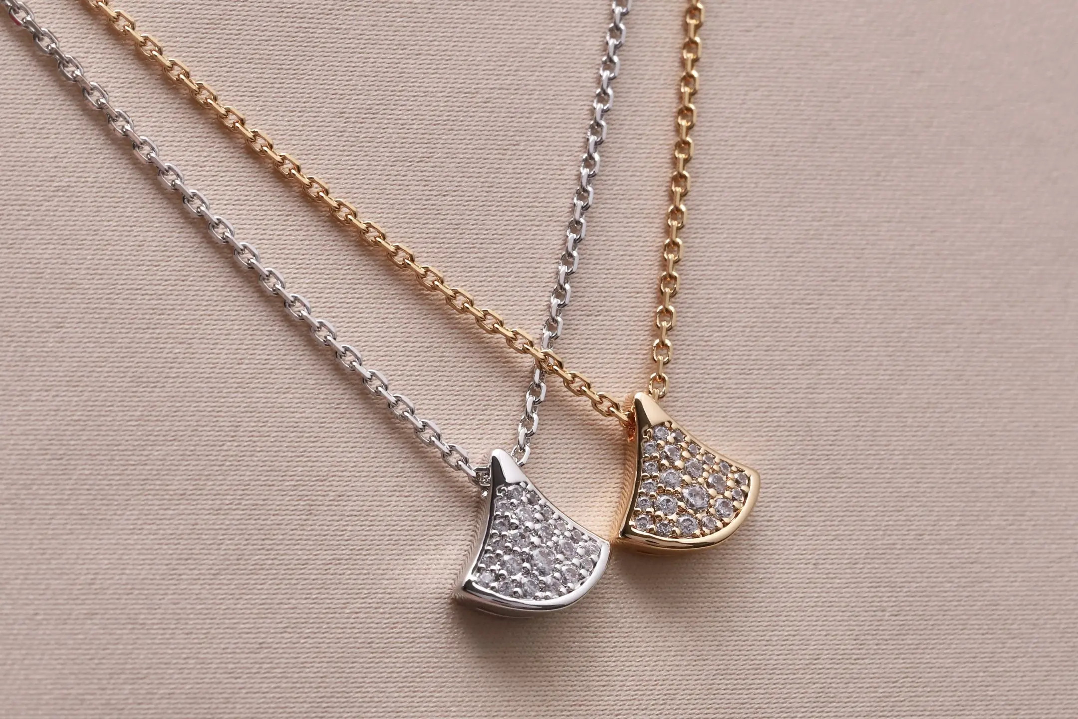 Divas' Dream Pavé Diamond Pendant Necklace (Gold-Plated Brass) D14517152 — view 3