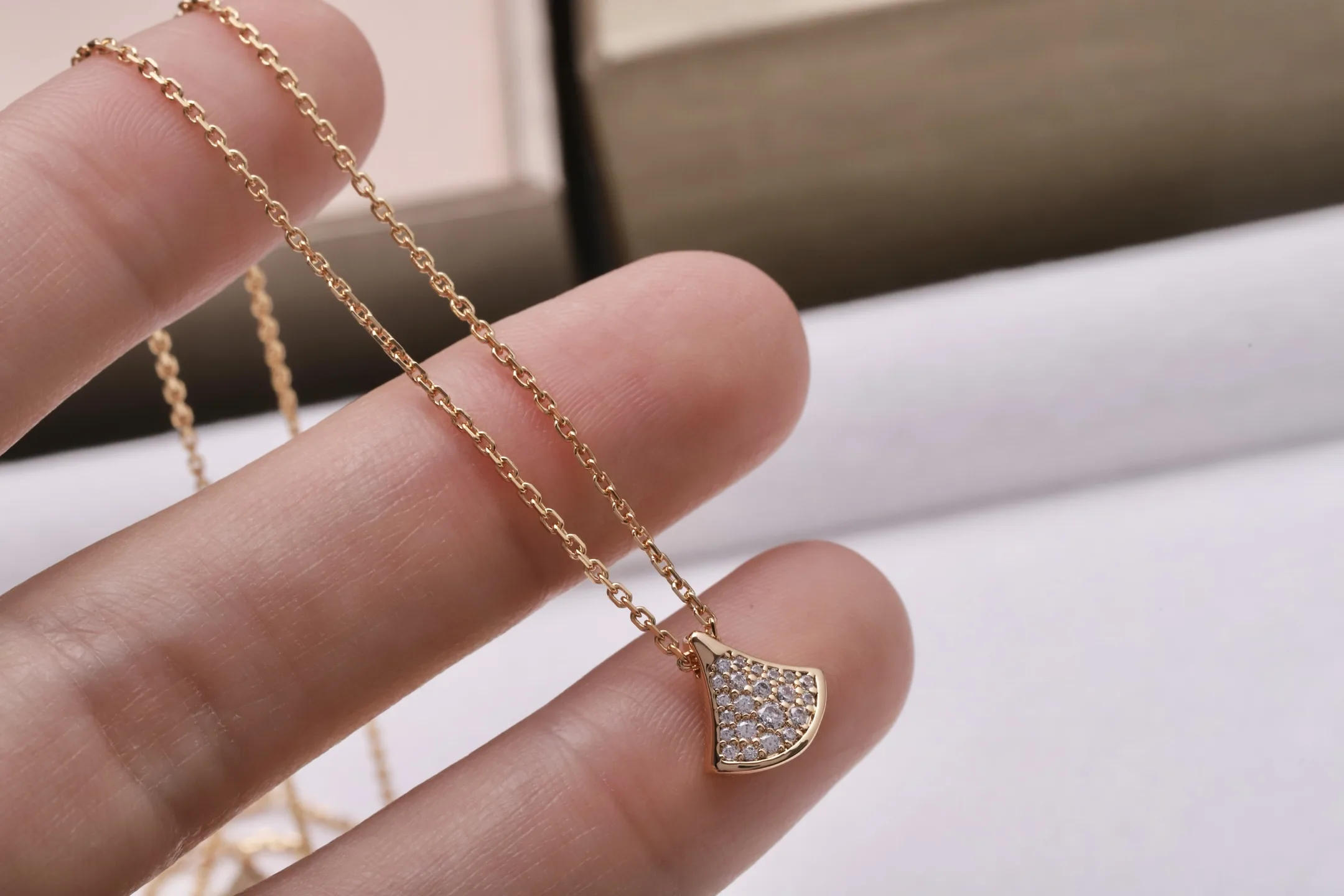 Divas' Dream Pavé Diamond Pendant Necklace (Gold-Plated Brass) D14517152 — view 7