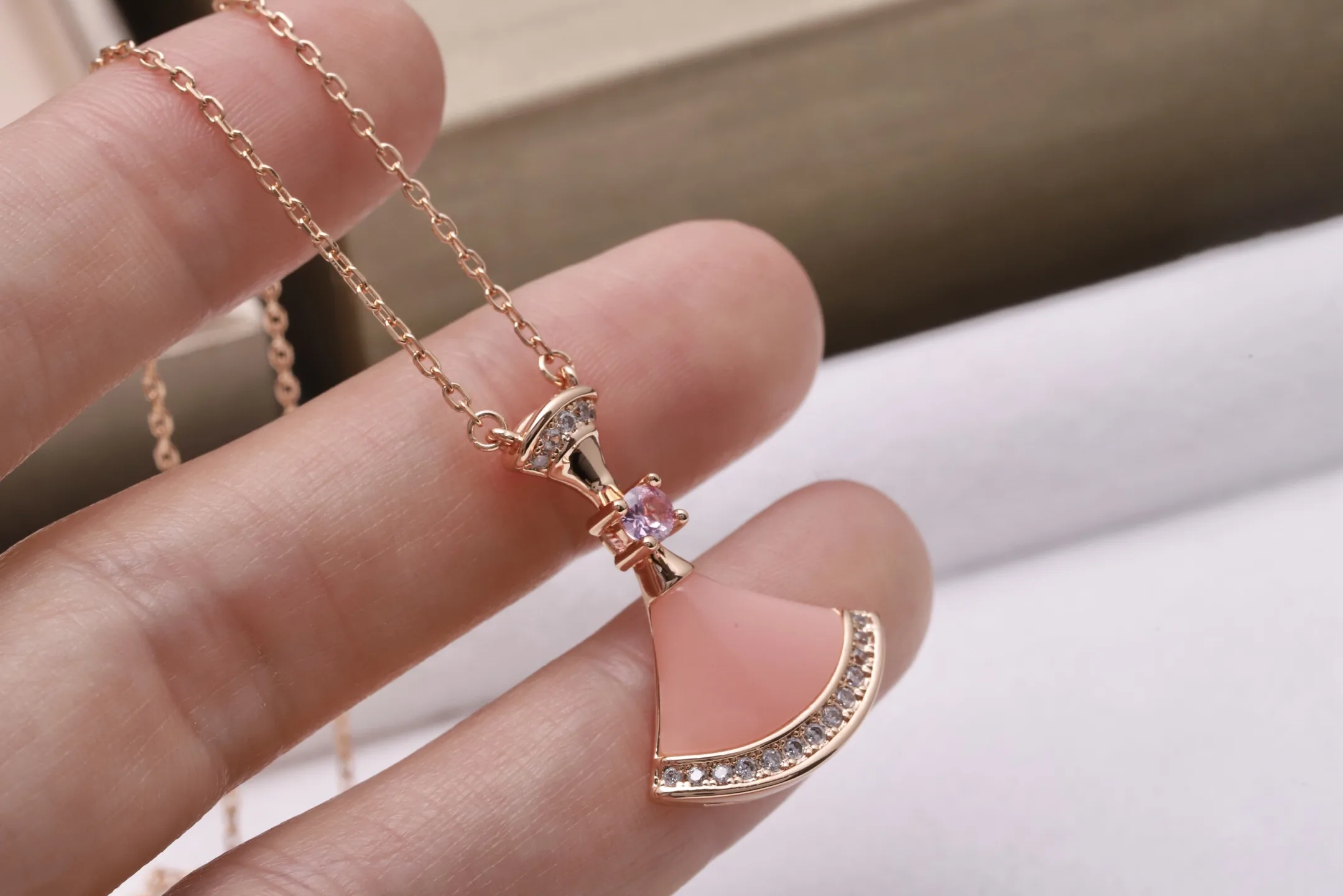 Divas' Dream Pendant Necklace in Rose Gold-Plated Silver with Pink Opal D23517160 — view 7