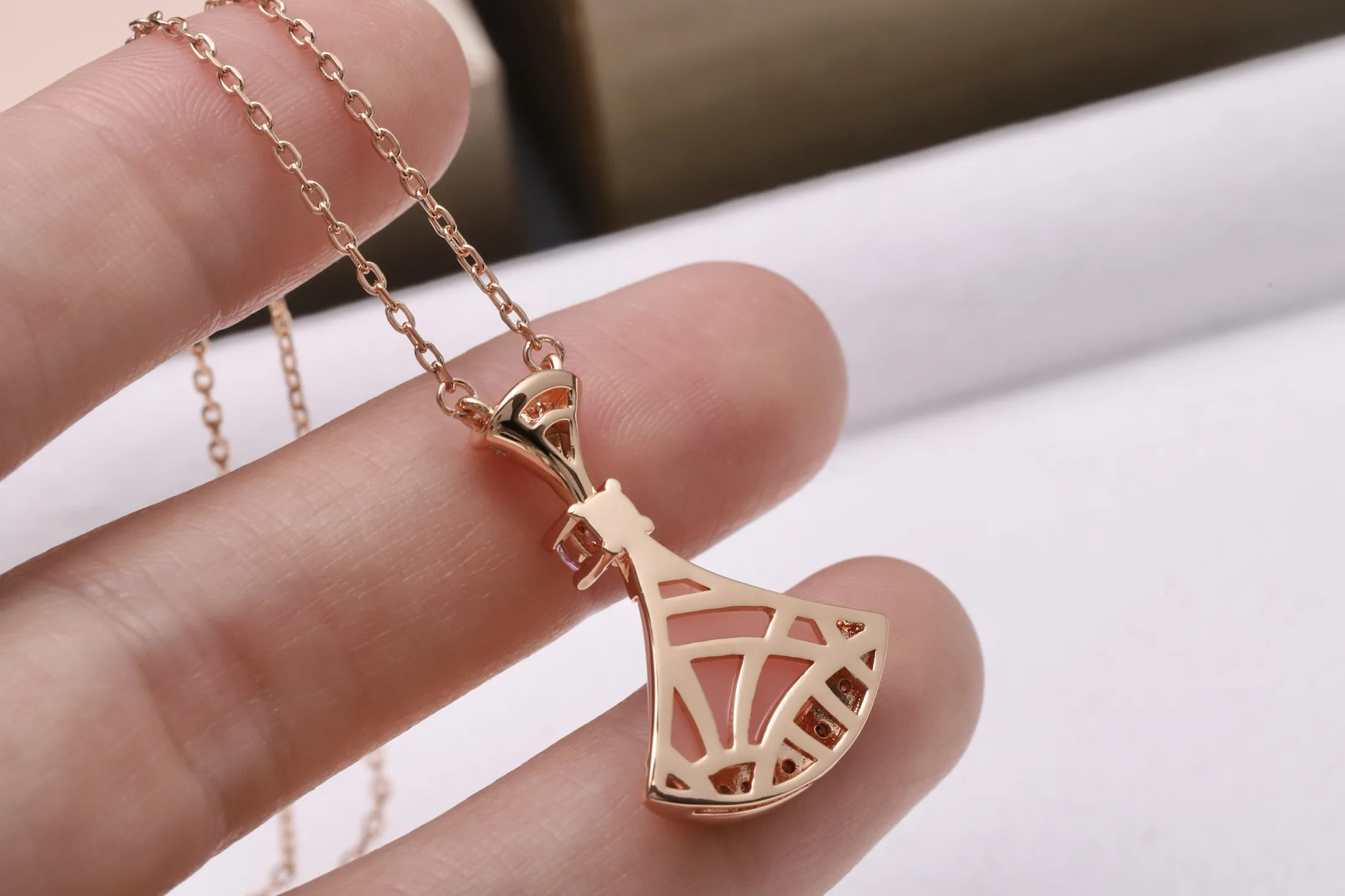 Divas' Dream Pendant Necklace in Rose Gold-Plated Silver with Pink Opal D23517160 — view 8
