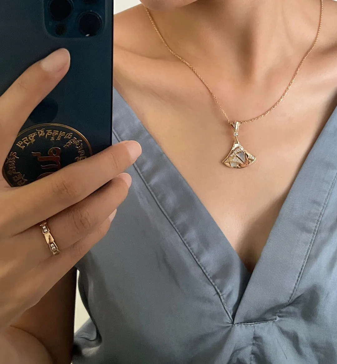 Divas' Dream Mosaic Pendant Necklace (Gold-Plated Brass) D19517158 — view 12