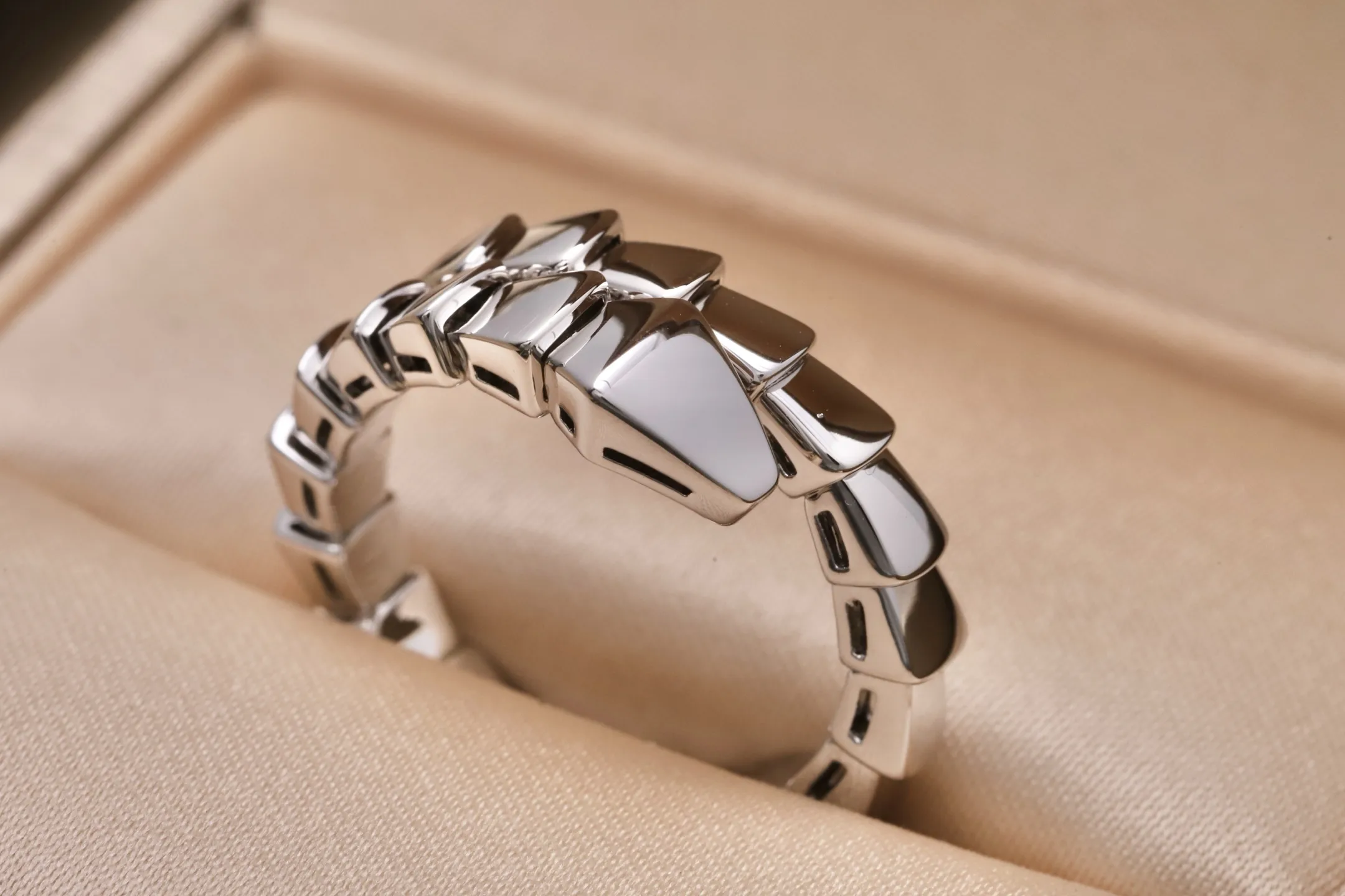 Serpenti Viper Ring (Gold-Plated Brass) D16517131 — view 5