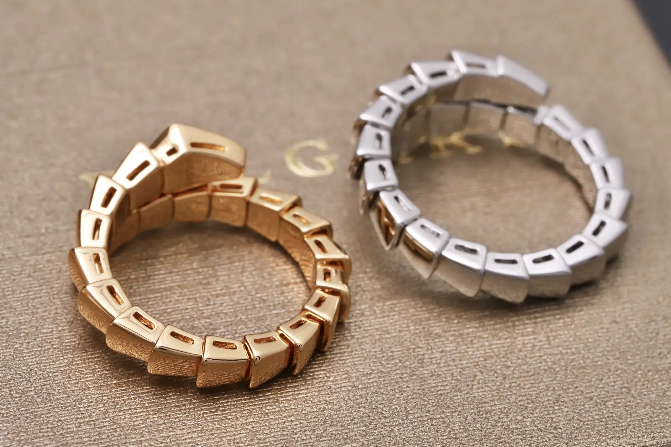 Serpenti Viper Ring (Gold-Plated Brass) D16517131 — view 6