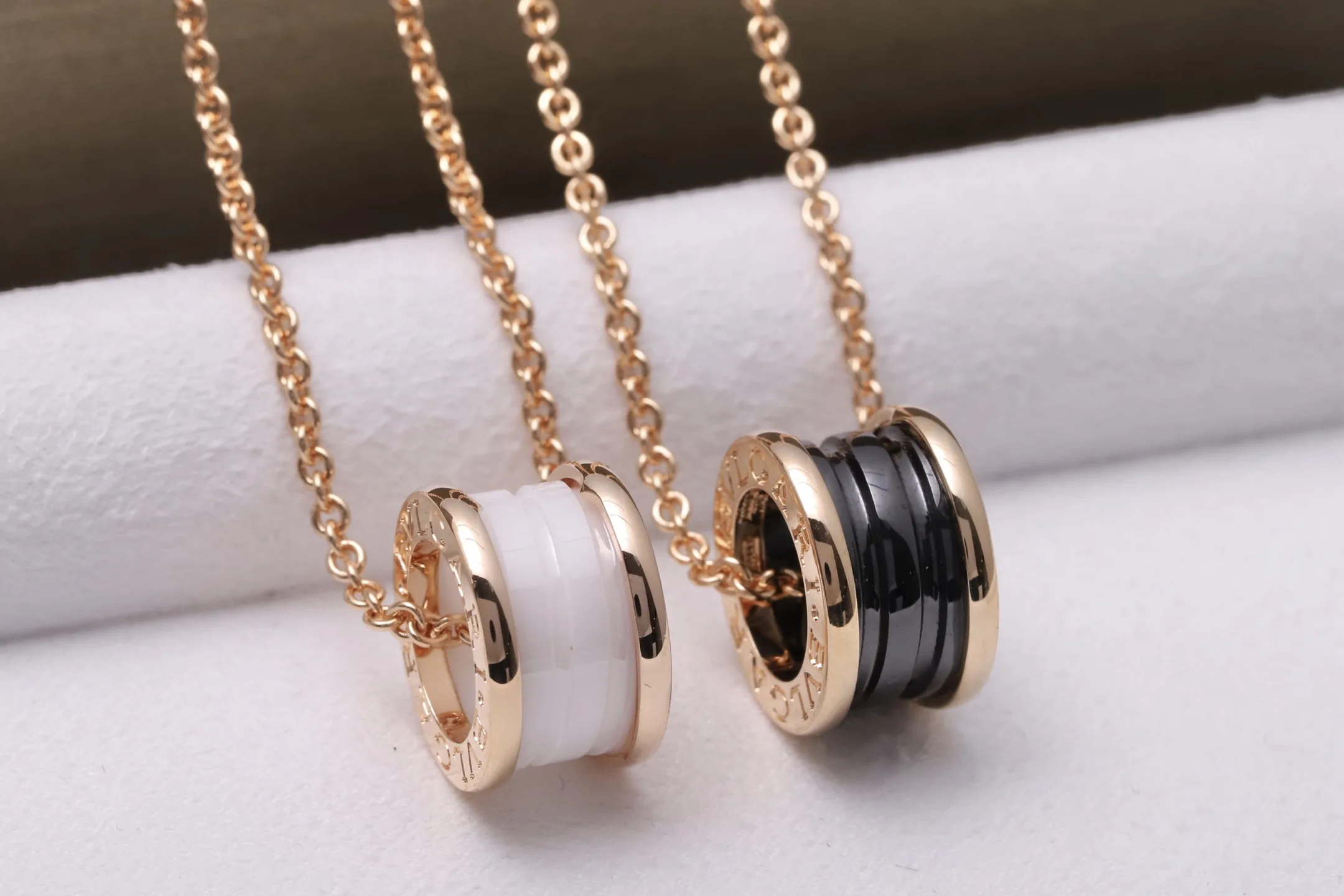 B.zero1 Ceramic Pendant Necklace (Sterling Silver) D29517135 — view 7