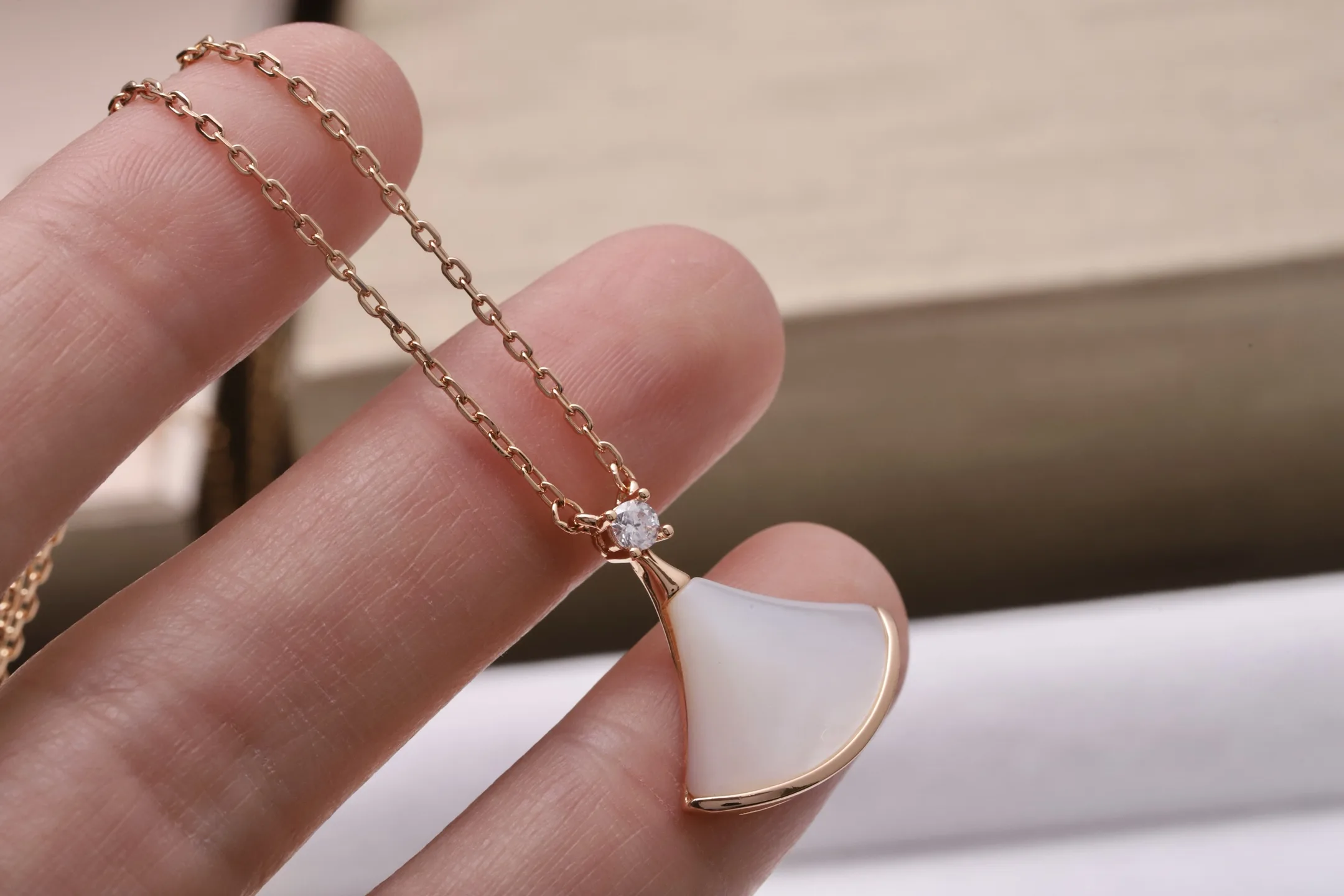 Diva's Dream Mother-of-Pearl Pendant Necklace (Sterling Silver) D19516966 — view 4