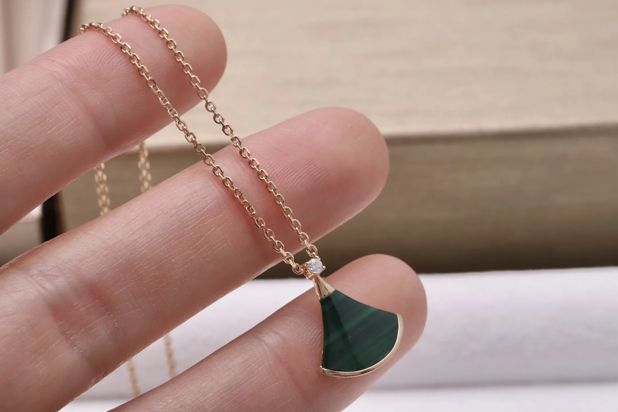 Divas' Dream Malachite Pendant Necklace (Sterling Silver) D19016969 — view 4